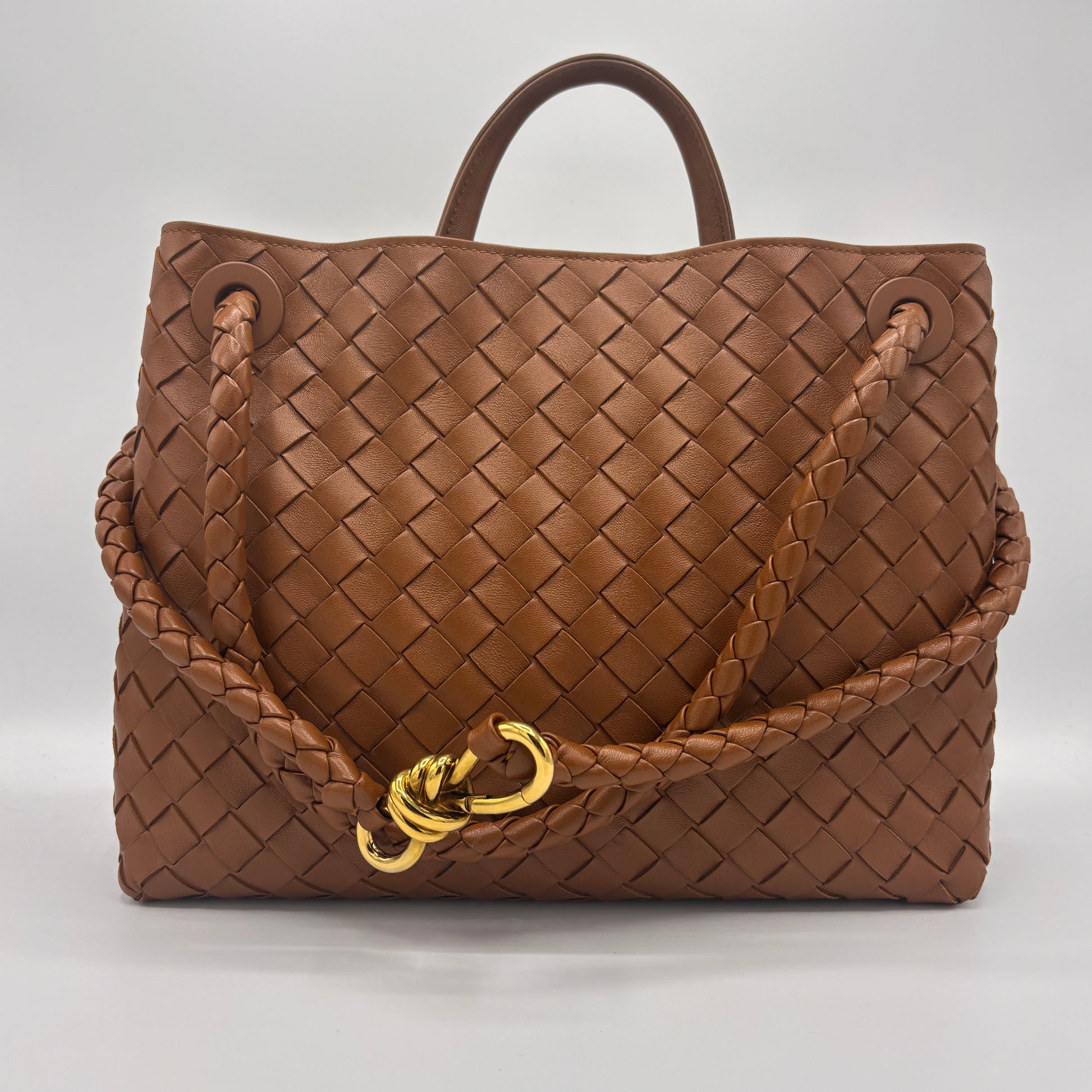 Andiamo Top Handle Bag Intrecciato Nappa Medium