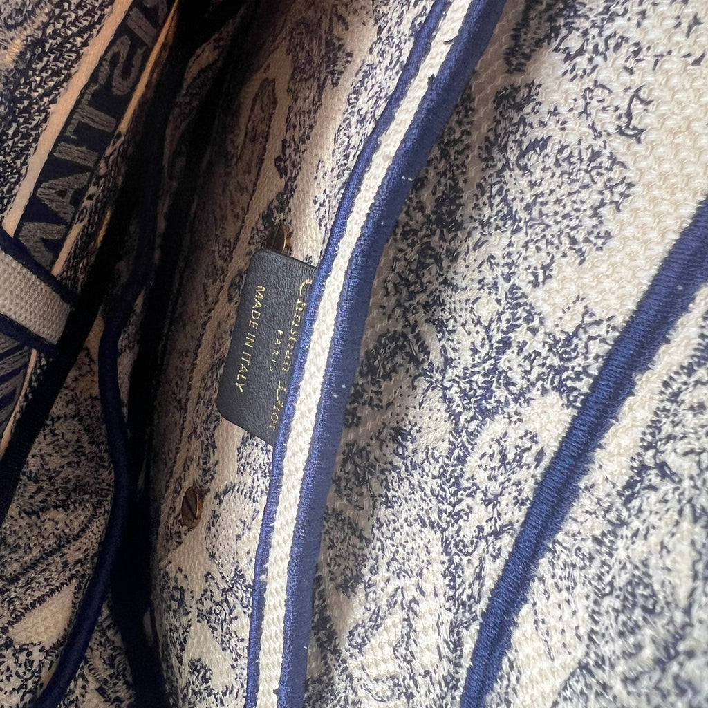 Canvas Embroidered Toile de Jouy Saddle Bag Blue twins