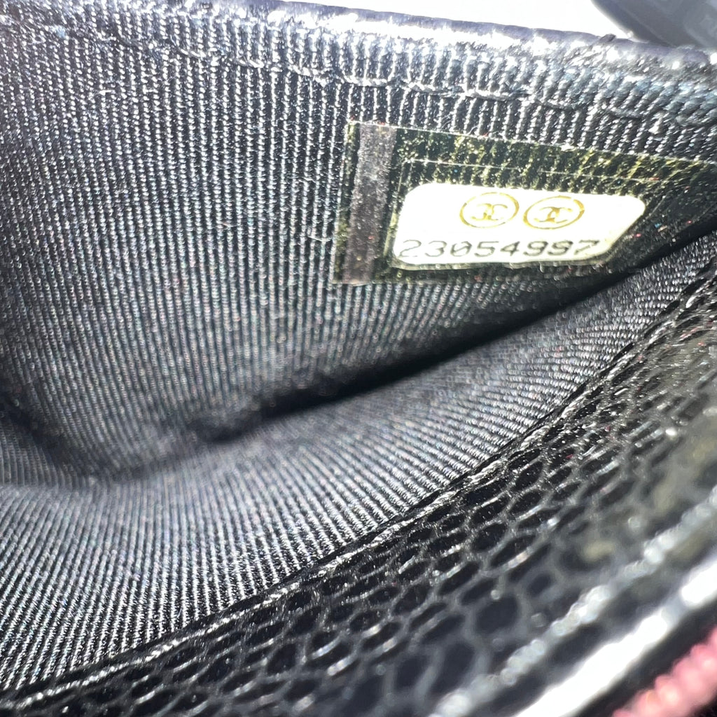 Caviar Quilted Compact Flap Wallet Black twins