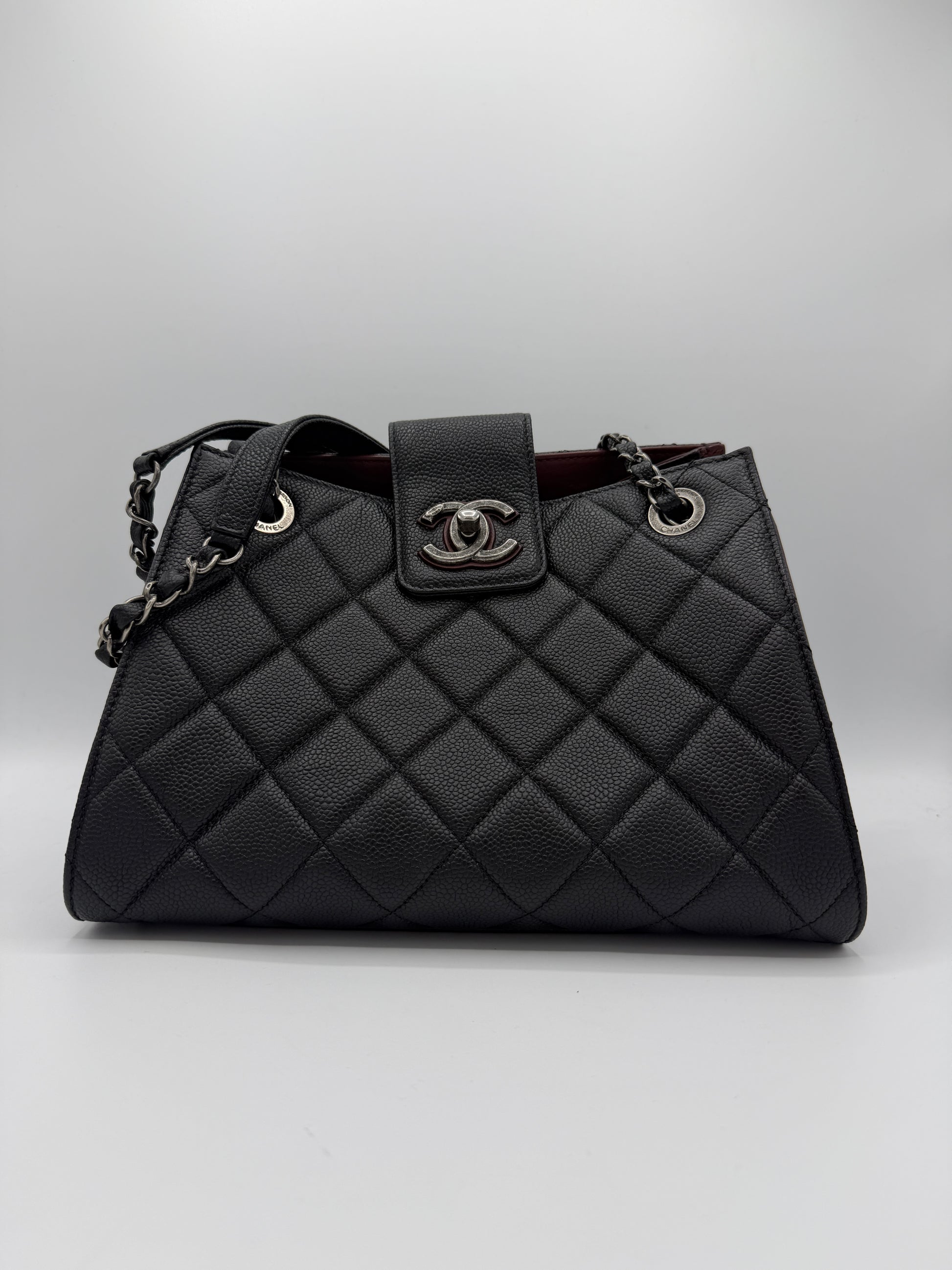 CC Lock Accordion Tote Quilted Caviar Small