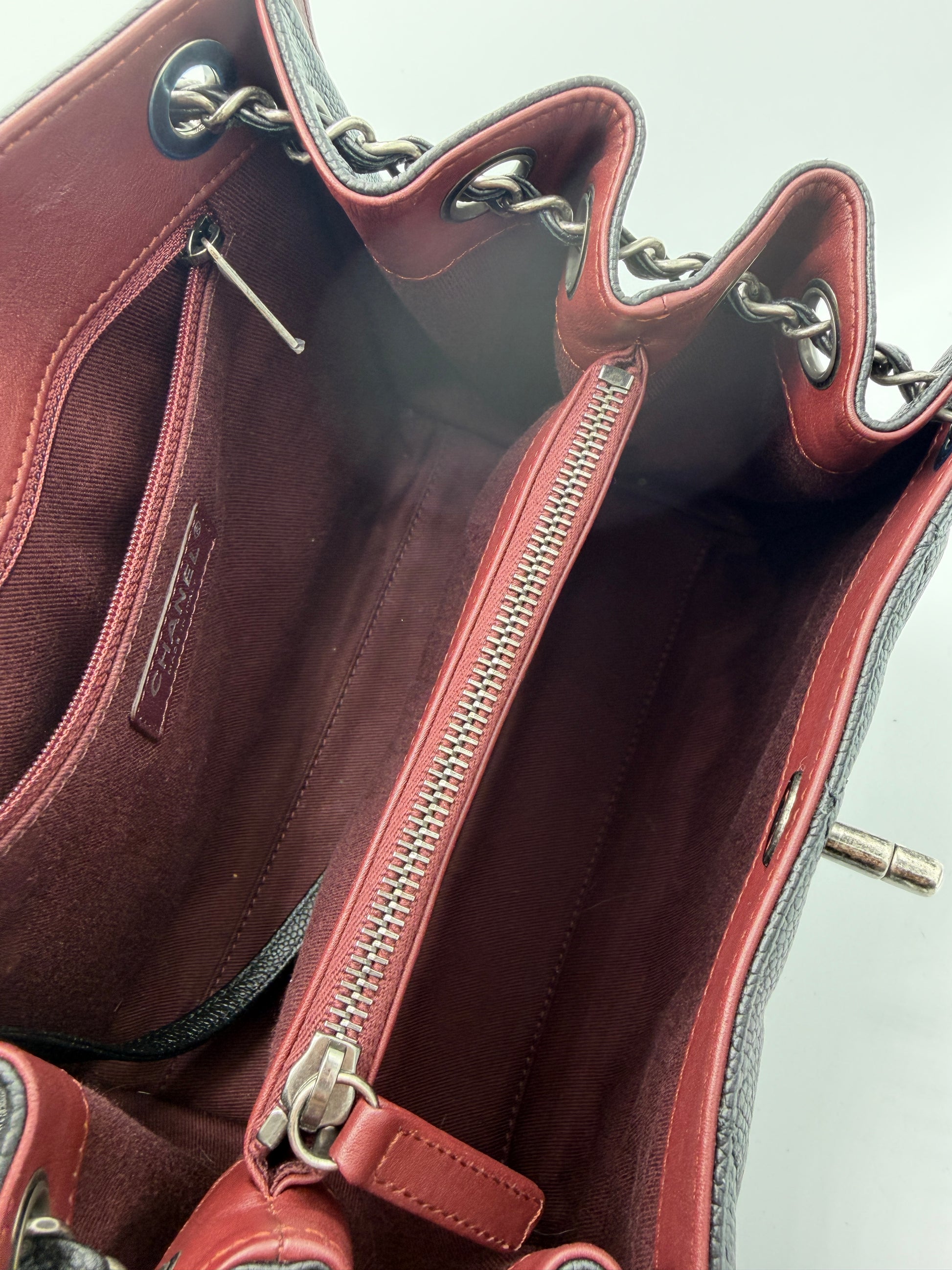 CC Lock Accordion Tote Quilted Caviar Small