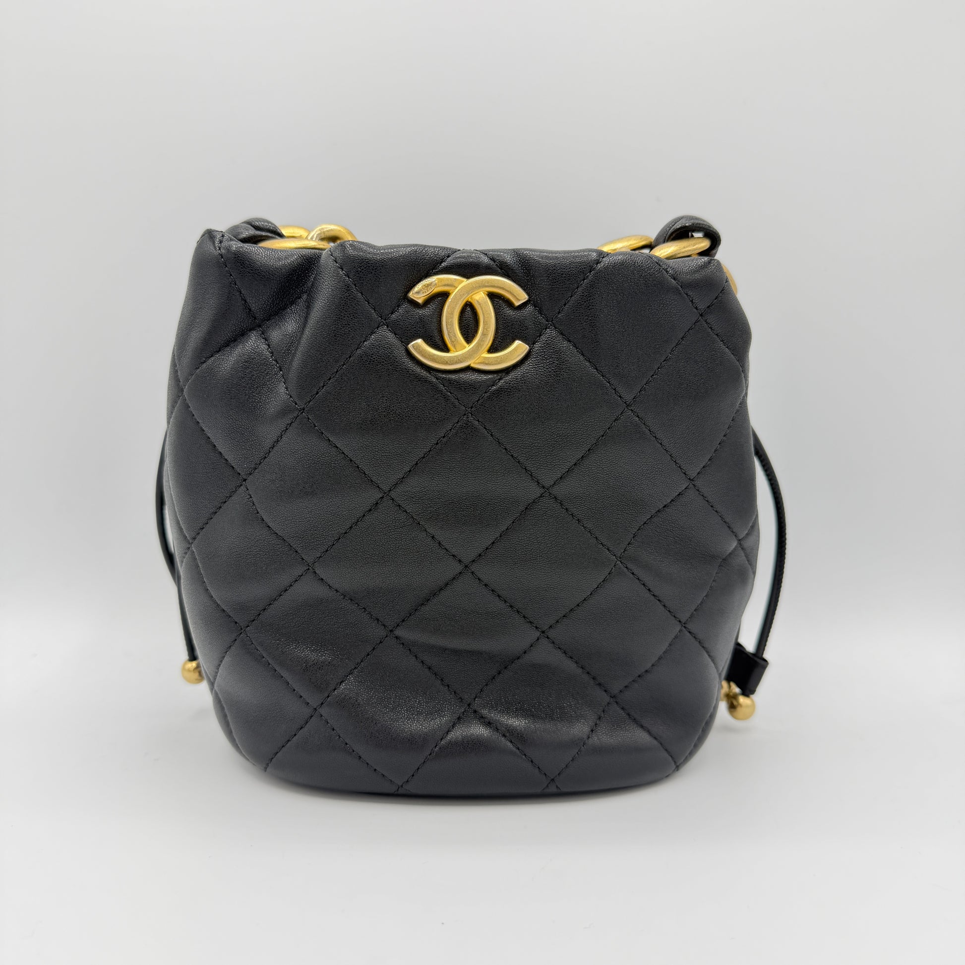 Entwined Chain Top Handle Drawstring Bucket Bag Quilted Shiny Lambskin Small