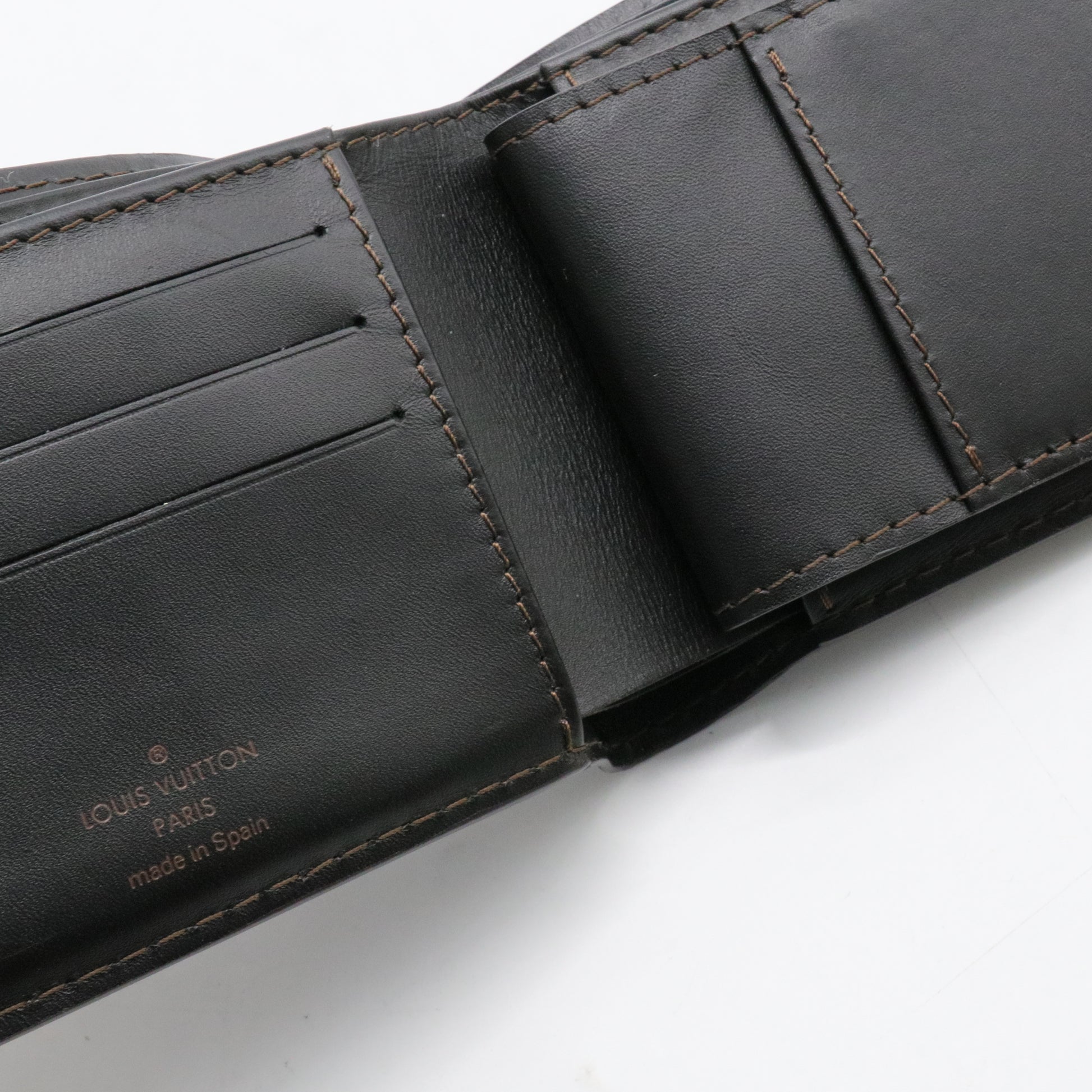 Multiple Wallet Monogram Shadow Leather