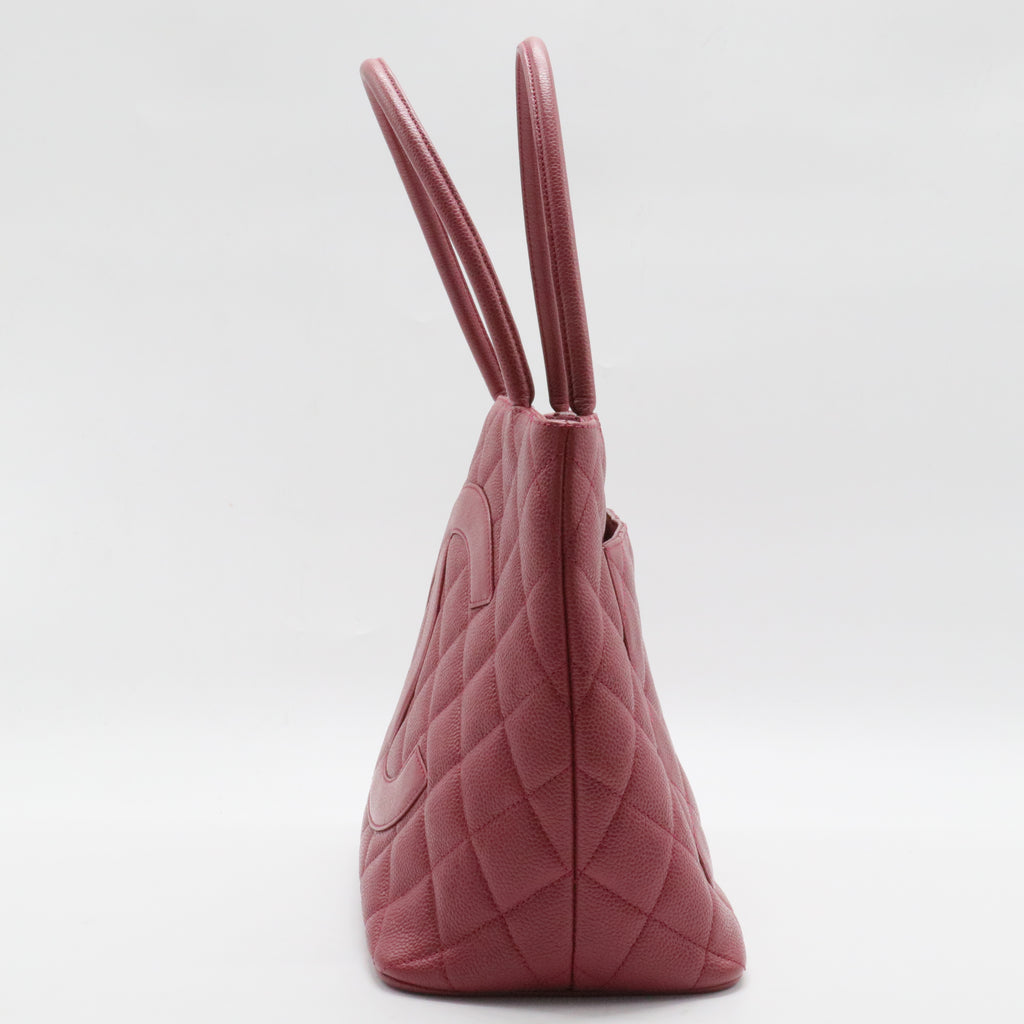 Medallion Tote Quilted Caviar