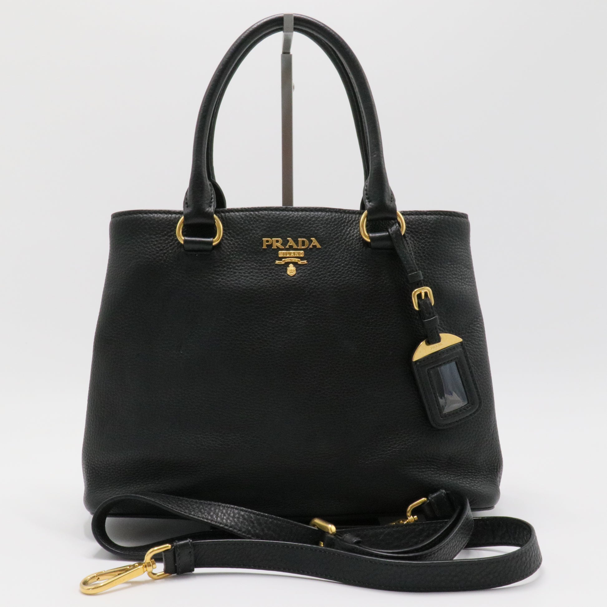 Nero Black Vitello Phenix Leather Tote Bag