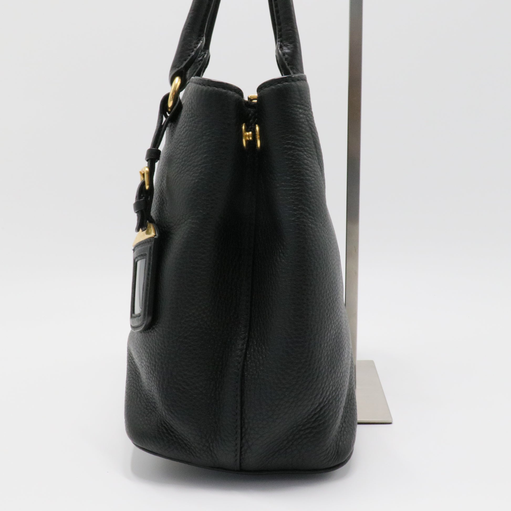 Nero Black Vitello Phenix Leather Tote Bag