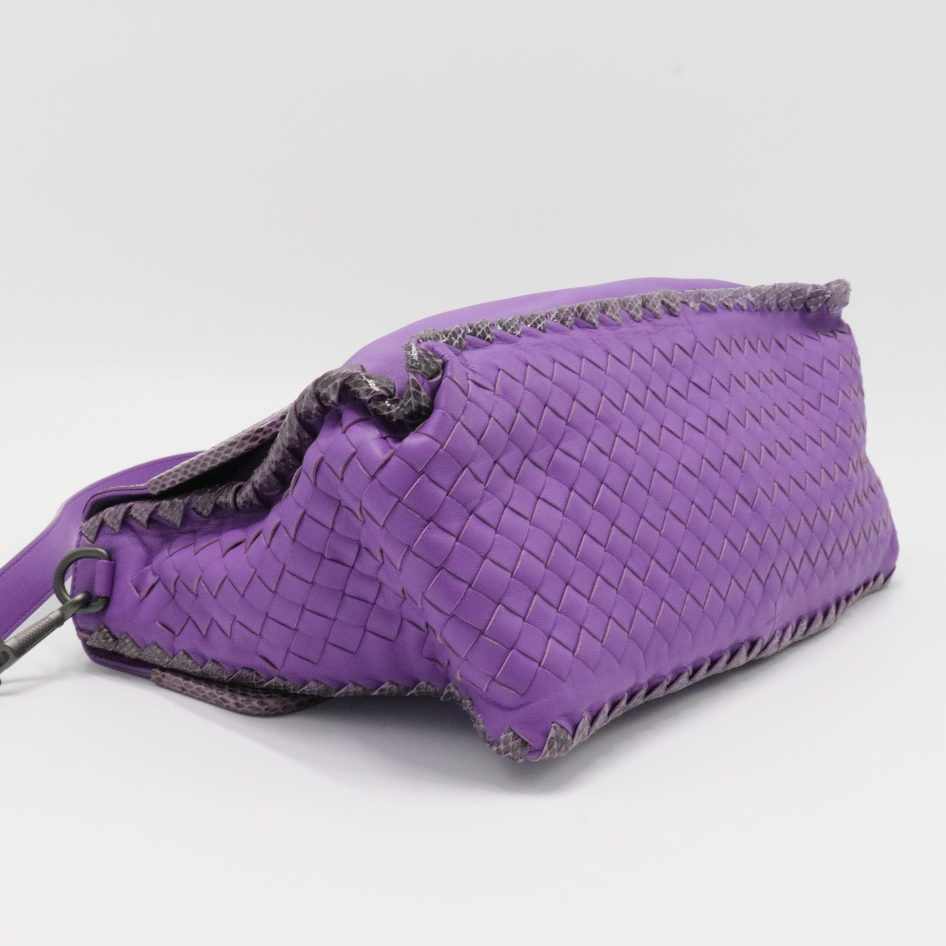 Olimpia Shoulder Bag Intrecciato Nappa Medium
