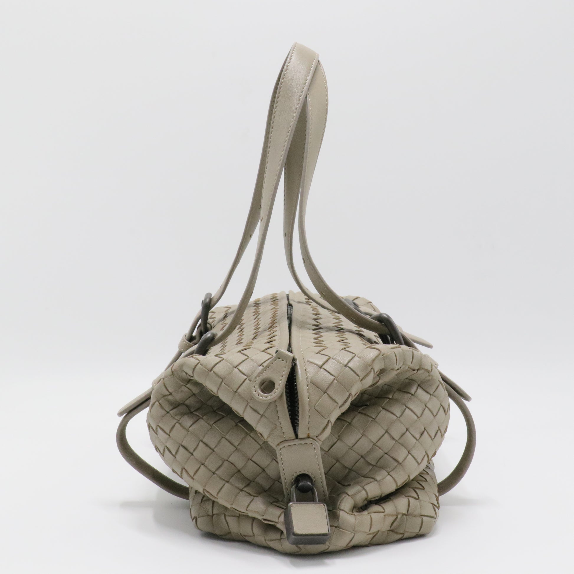 Montaigne Shoulder Bag Intrecciato Nappa Medium