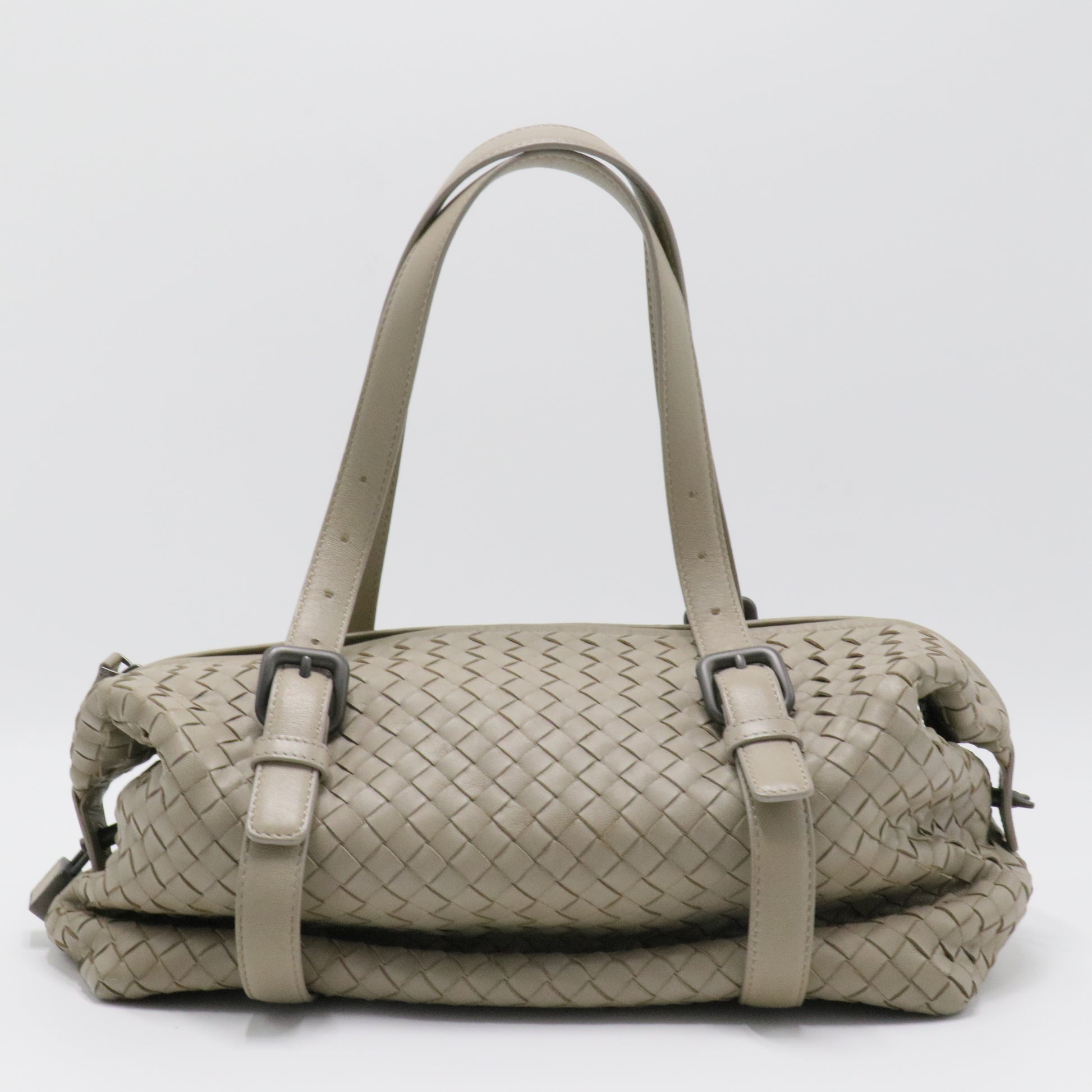 Montaigne Shoulder Bag Intrecciato Nappa Medium
