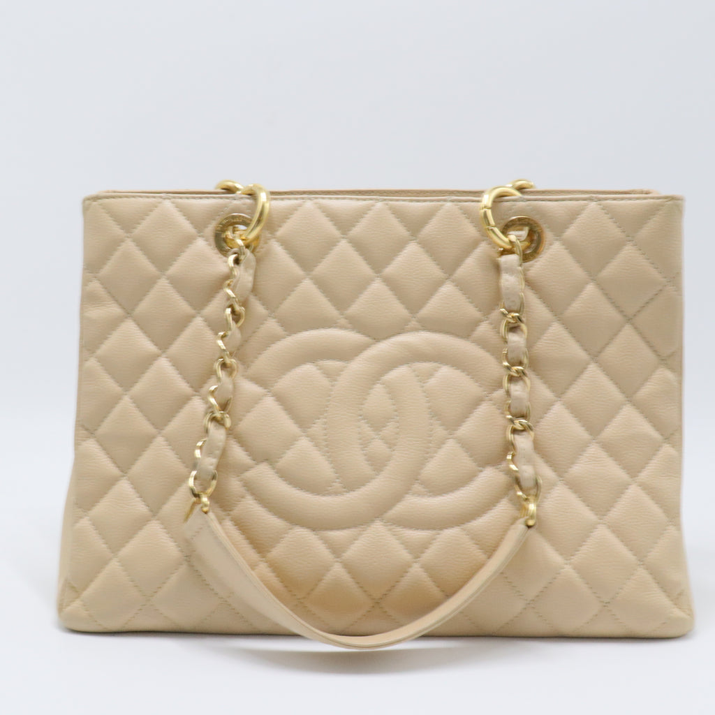 Grand Shopping Tote Quilted Caviar
