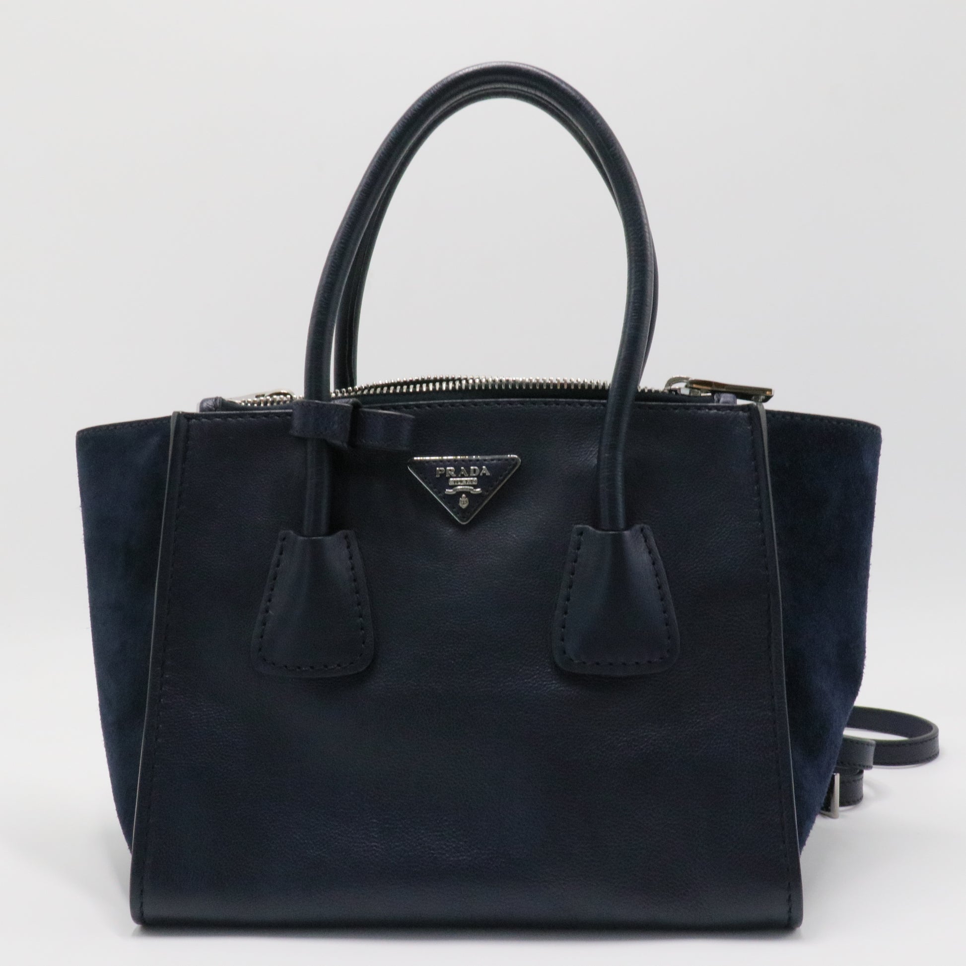 Twin Pocket Tote Glace Calf Medium