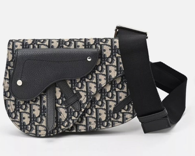 Saddle Messenger Pouch Leather - twins