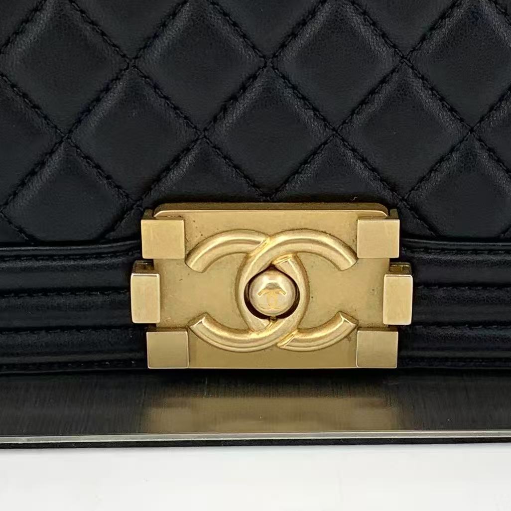 Boy Flap Bag Quilted Calfskin Medium Black with Gold Hardware
