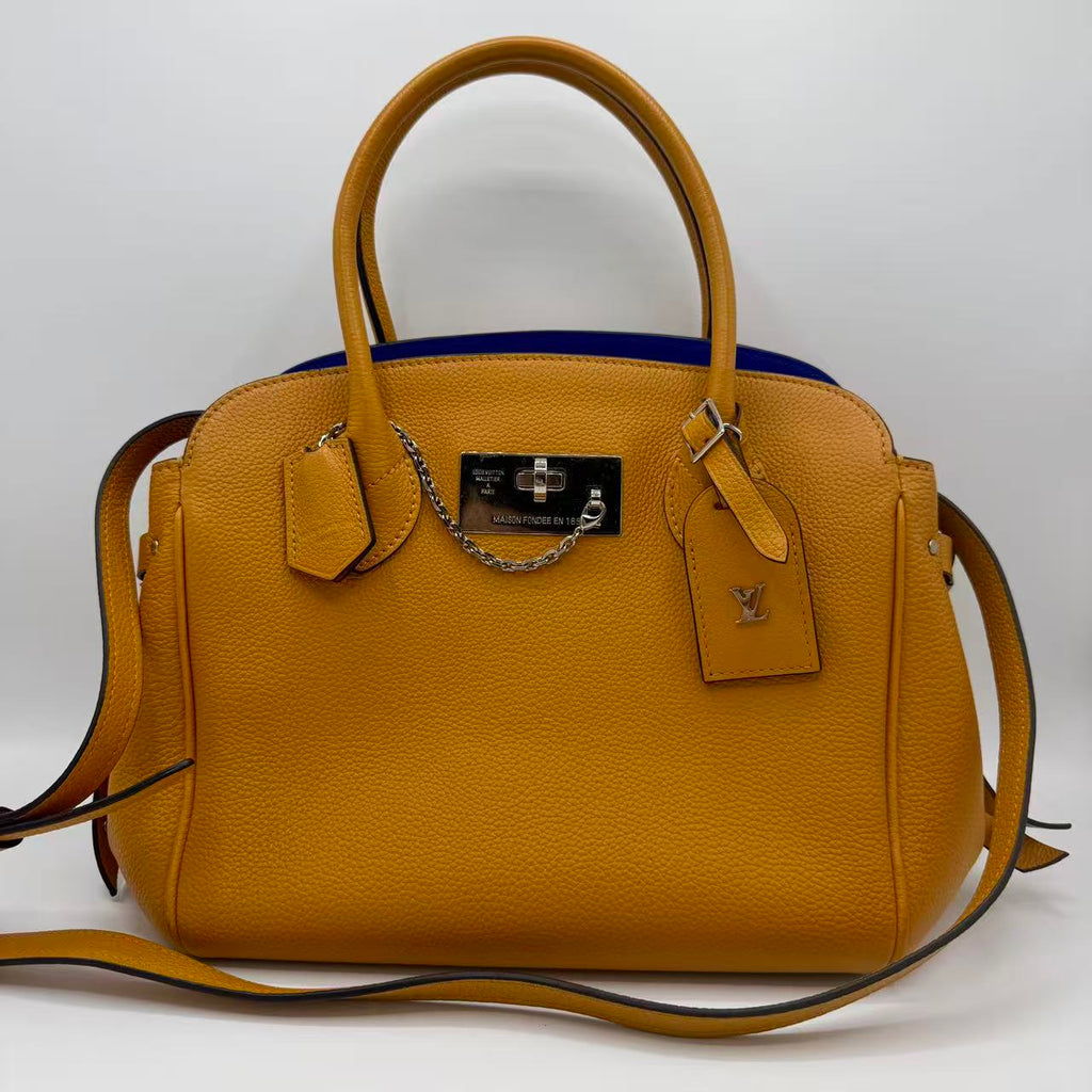 Milla Handbag Veau Nuage Calfskin PM