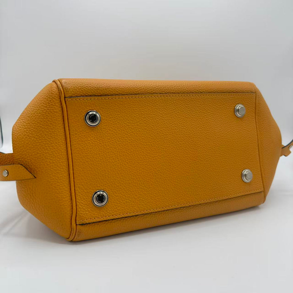 Milla Handbag Veau Nuage Calfskin PM