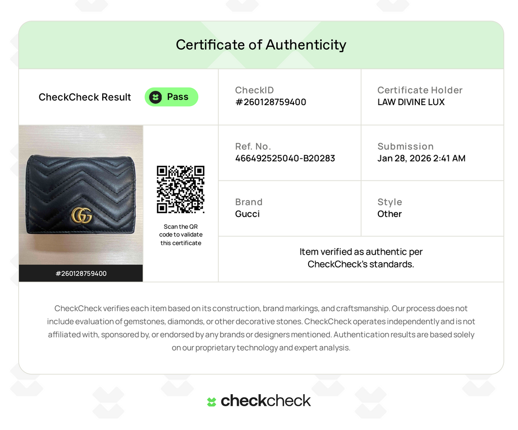 Gucci GG Marmont Bifold Passport Case Matelasse Leather