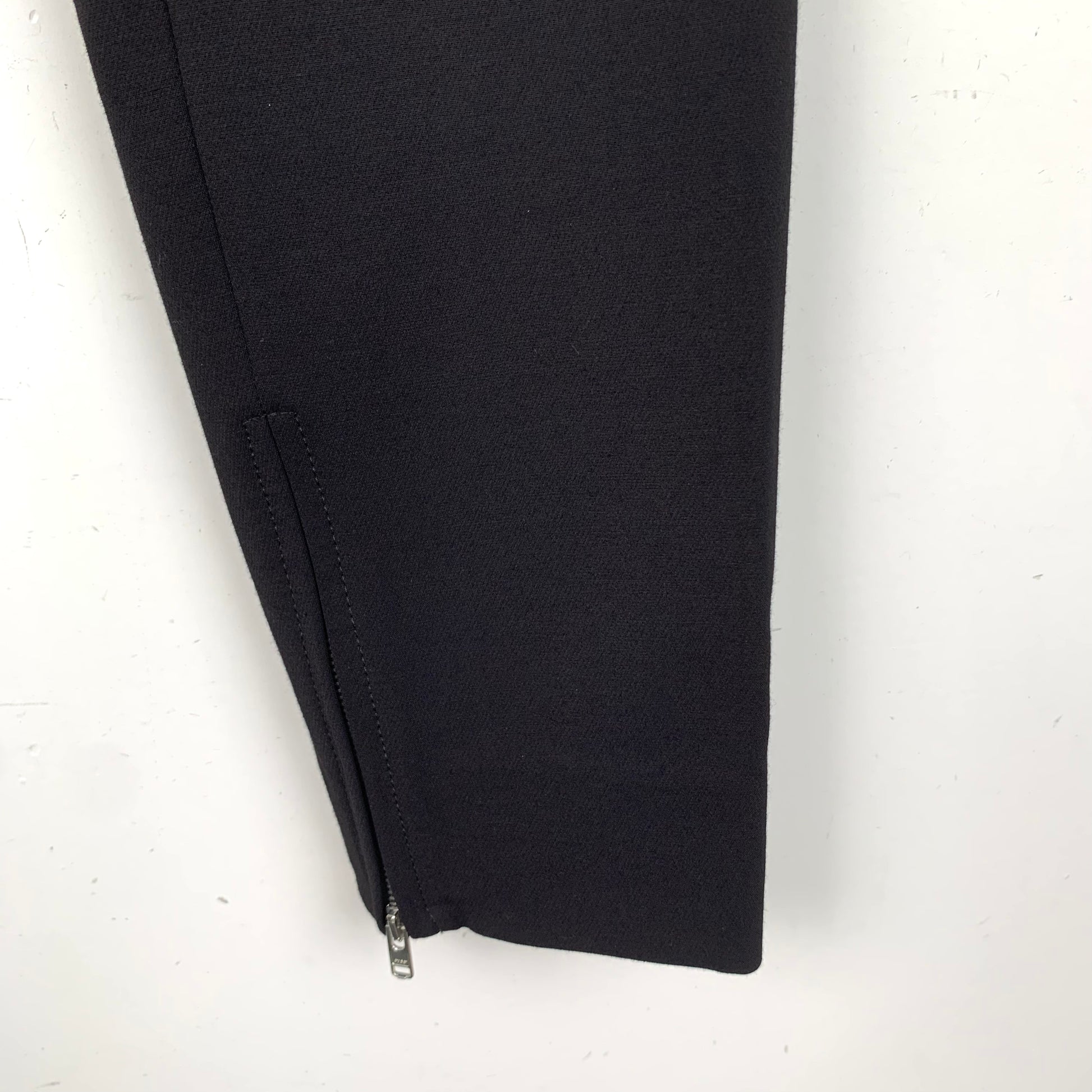 Gucci  2017 Skinny Leg Pants 40