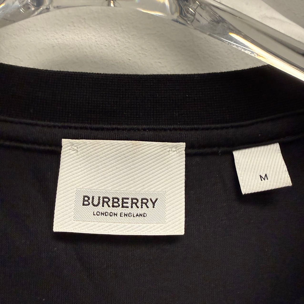 Pre-owned black Burberry Logo Print Cotton-Jersey T-shirt. Size M