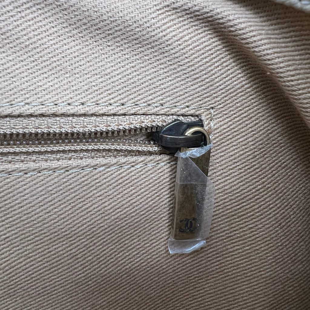 Light Beige Quilted Matte Caviar Leather CC Messenger Bag B22066