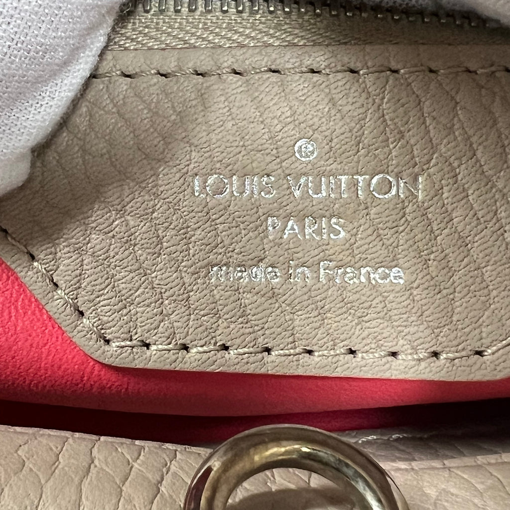 Taurillon Leather Capucines GM B22293