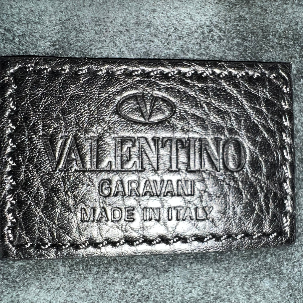 Valentino Garavani Rockstud Rolling Grainy Calfskin Clutch Bag W21317