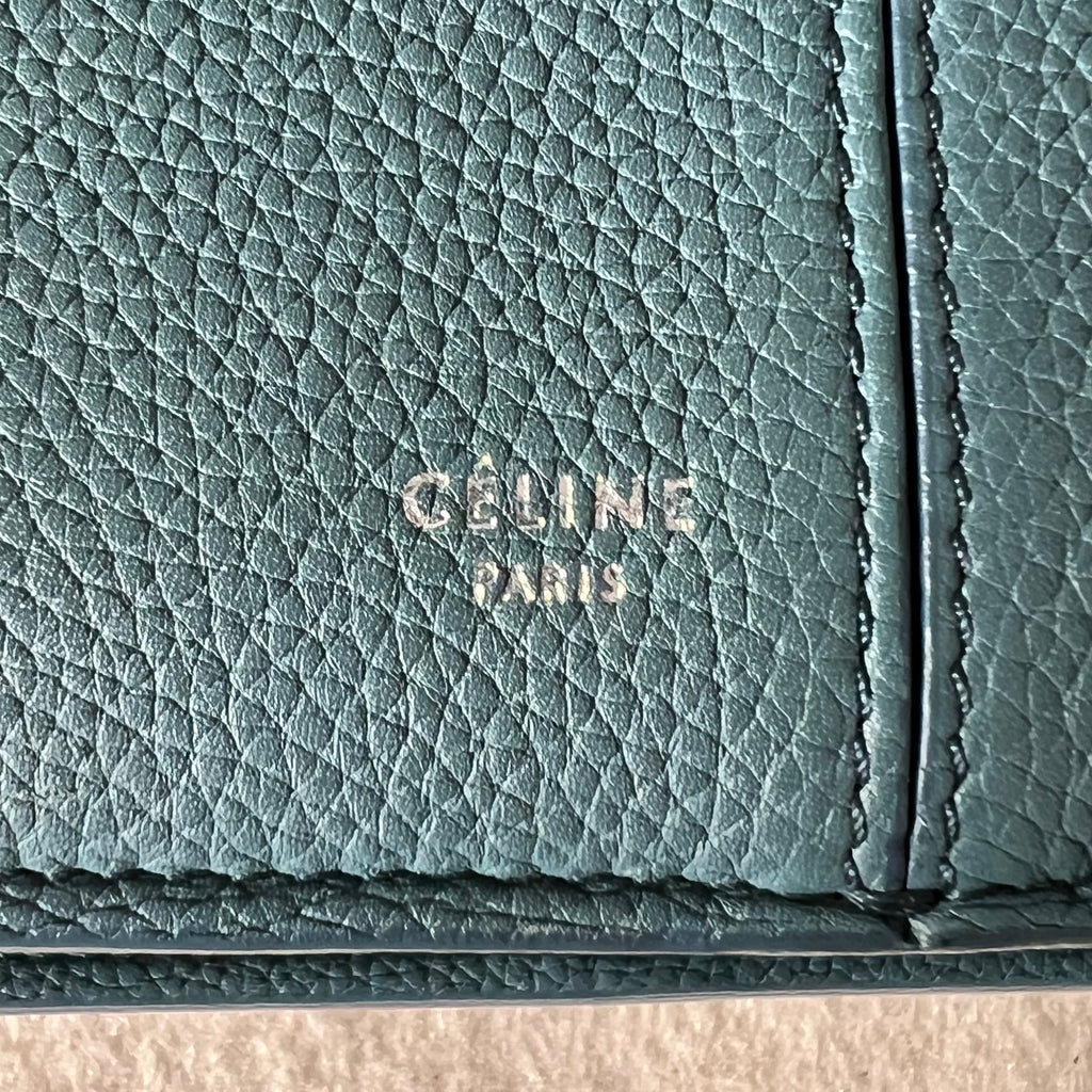 Leather Medium Trifold B22300