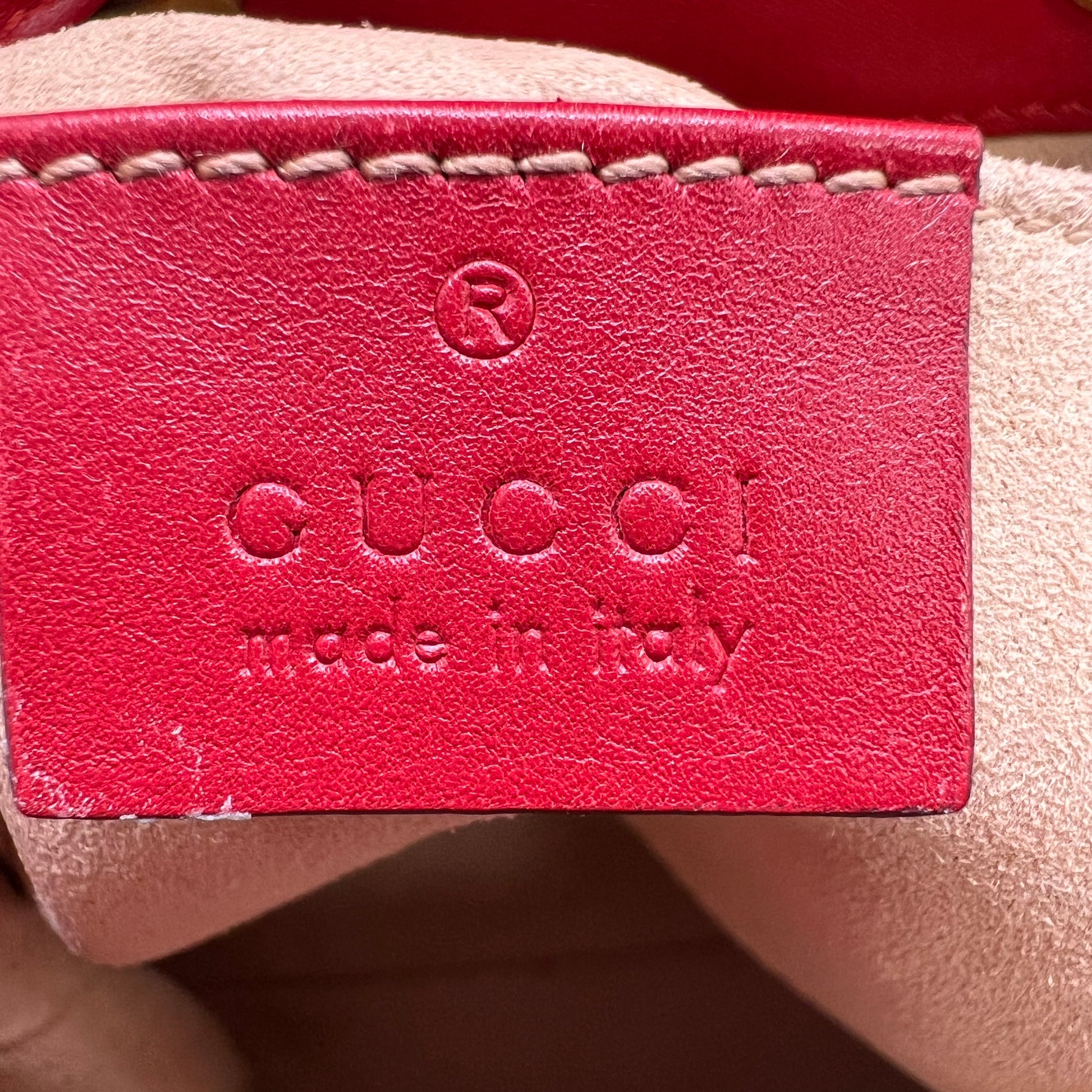 Gucci GG Marmont Matelassé Mini Backpack B22331