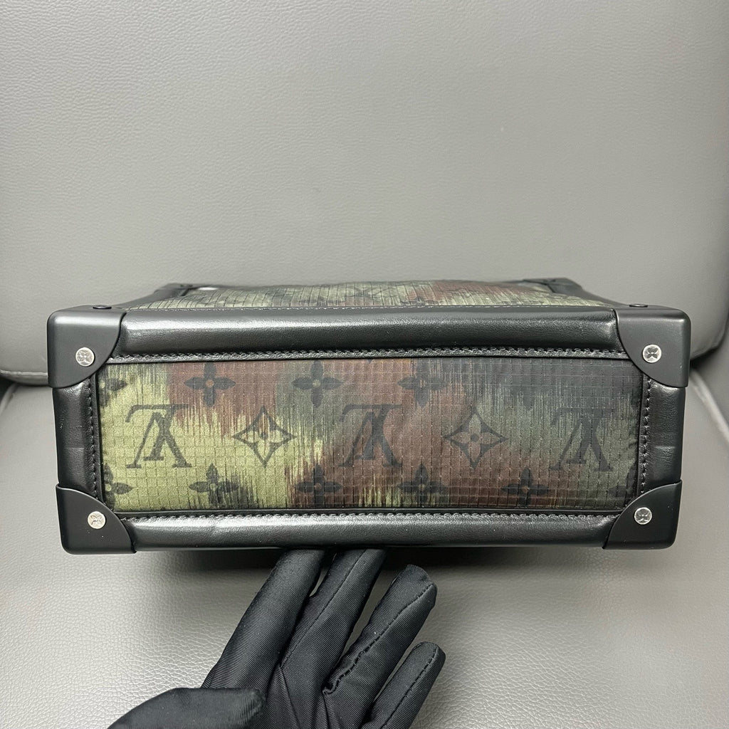 Louis Vuitton Soft Trunk LDZ0001
