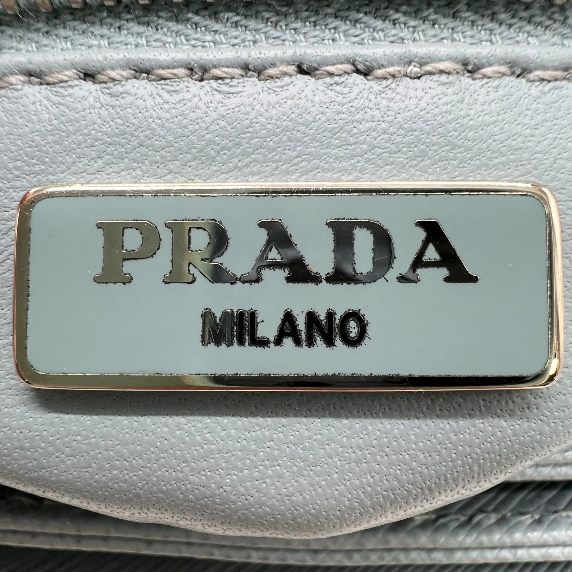 Saffiano Lux Chain Flap Bag B22418