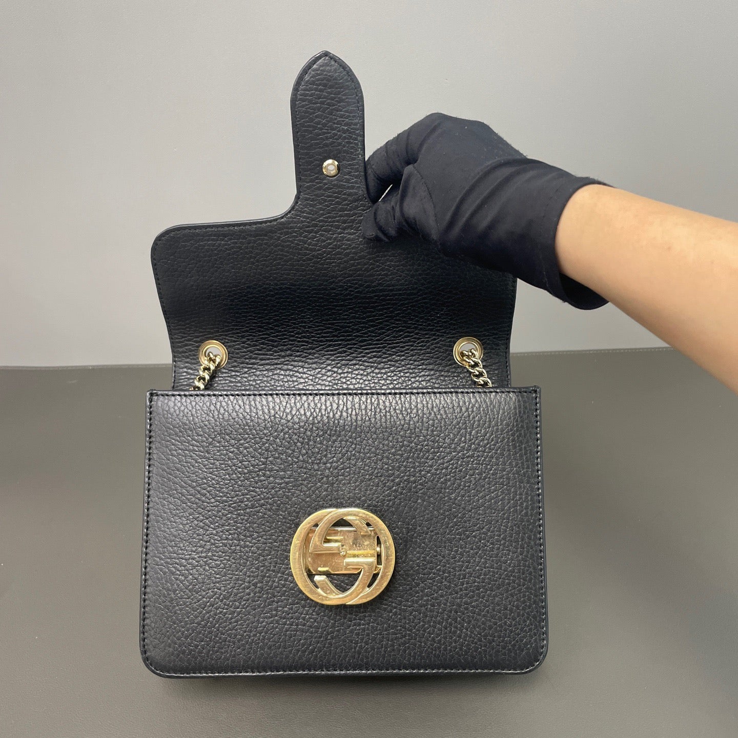 Gucci Interlocking G Chain Shoulder Bag LDZ0005