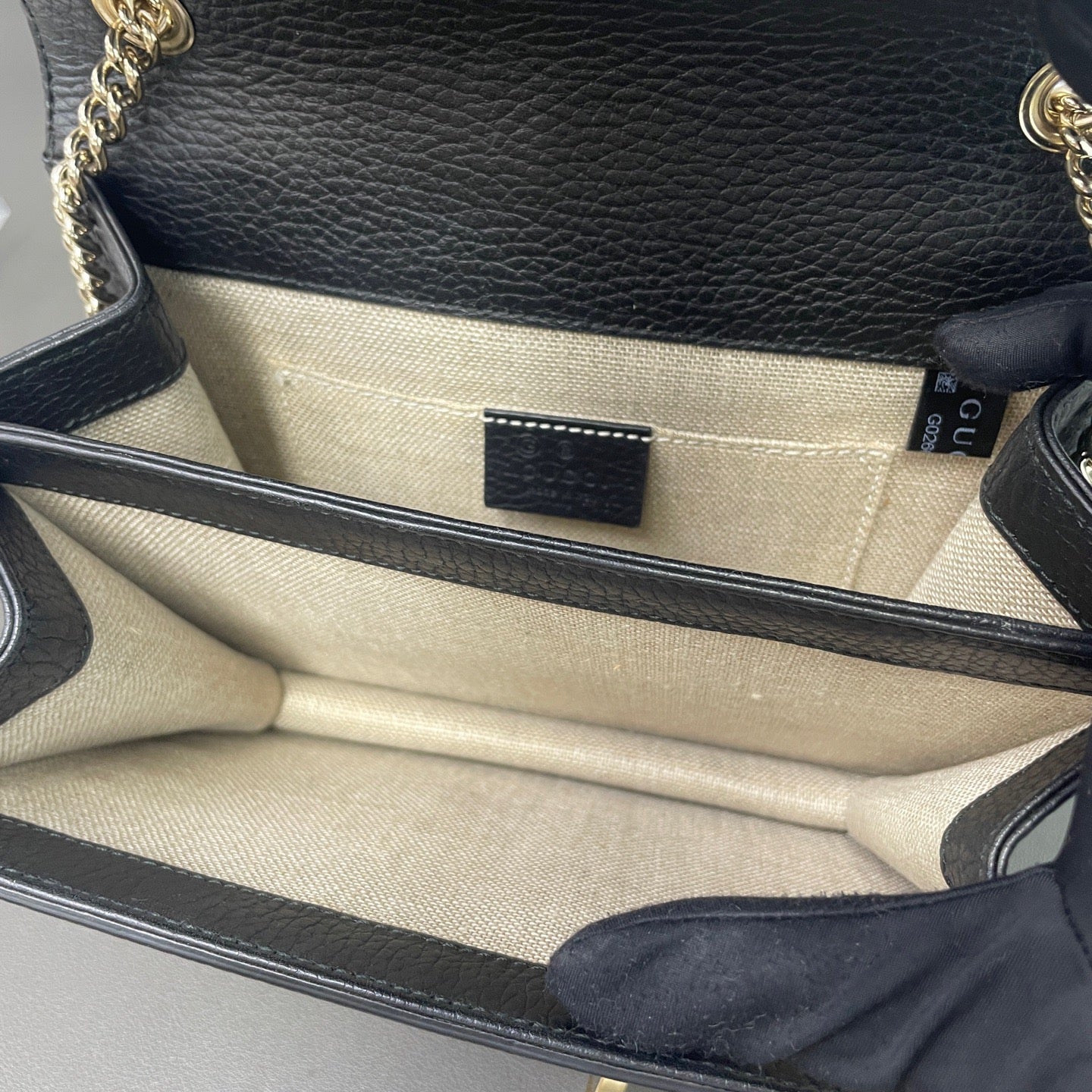 Gucci Interlocking G Chain Shoulder Bag LDZ0005