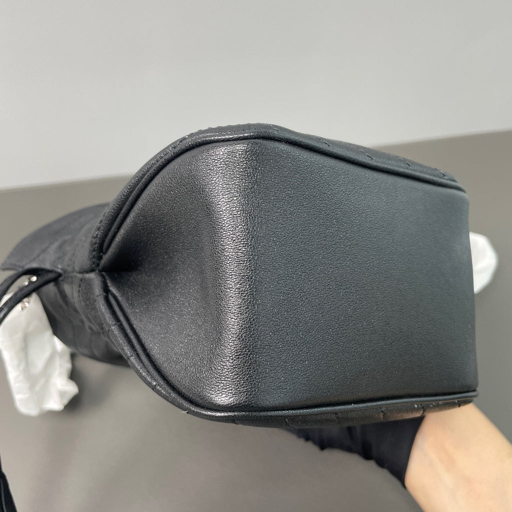 Gucci Blondie Mini Bucket Bag LDZ0012