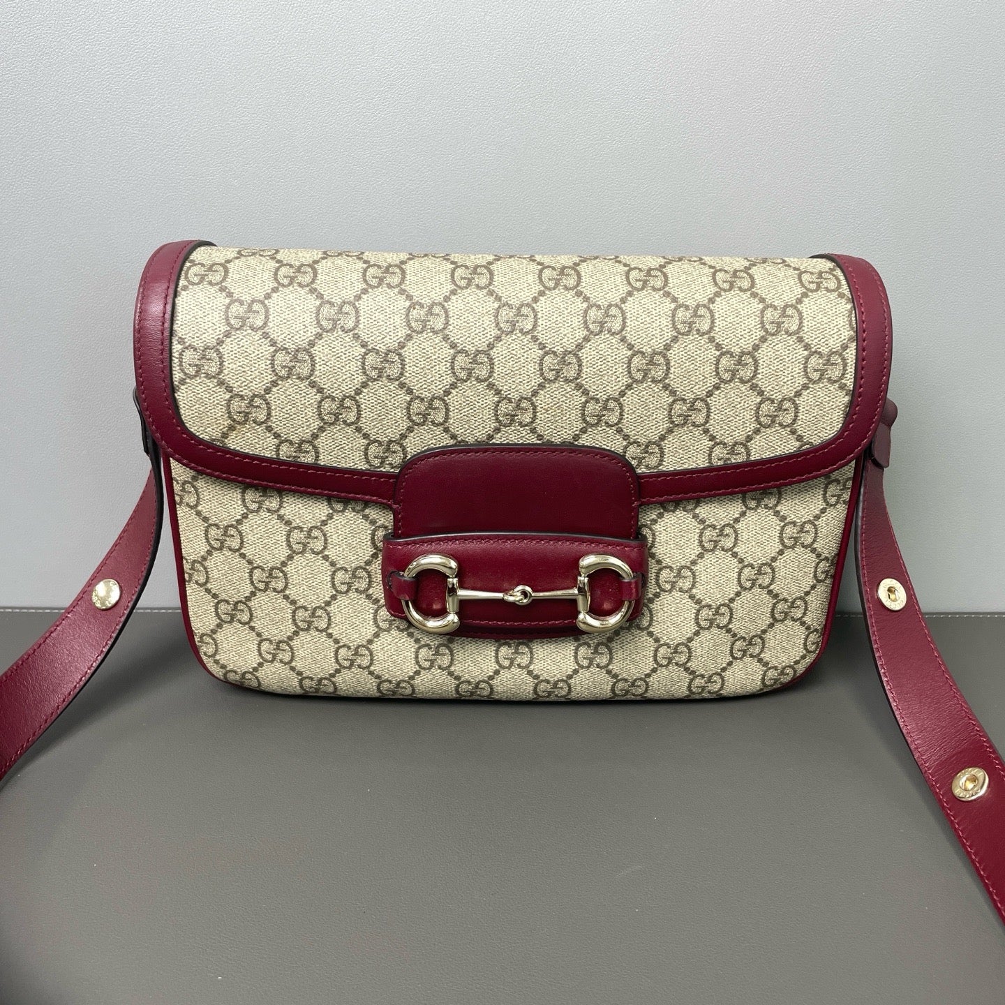 Gucci Horsebit 1955 Medium Shoulder Bag (GG Supreme Canvas & Leather Trim) LDZ0013