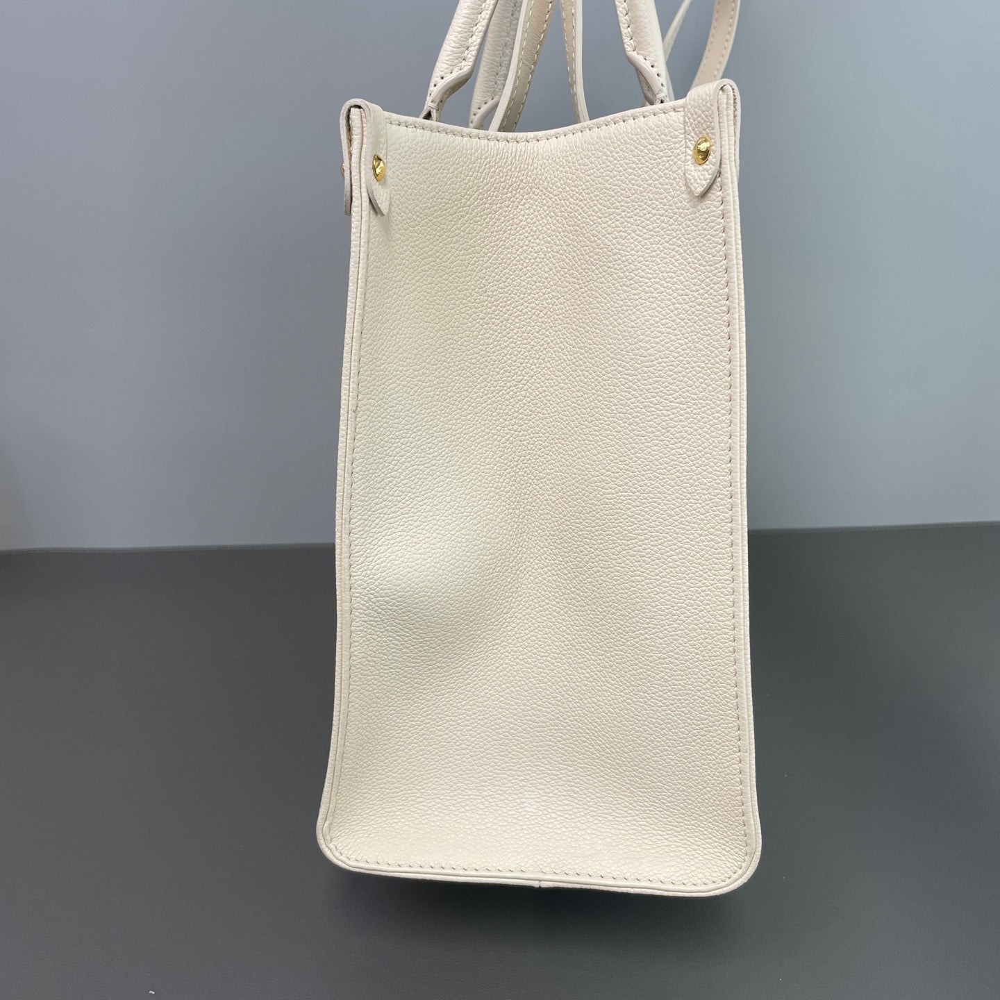 Louis Vuitton OnTheGo MM Tote Bag (Spring 2023 Strawberry Milk Monogram Empreinte) LDZ0015