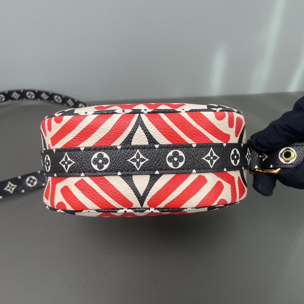 Louis Vuitton Crafty Boîte  Chapeau Souple PM Shoulder Bag  LDZ0022