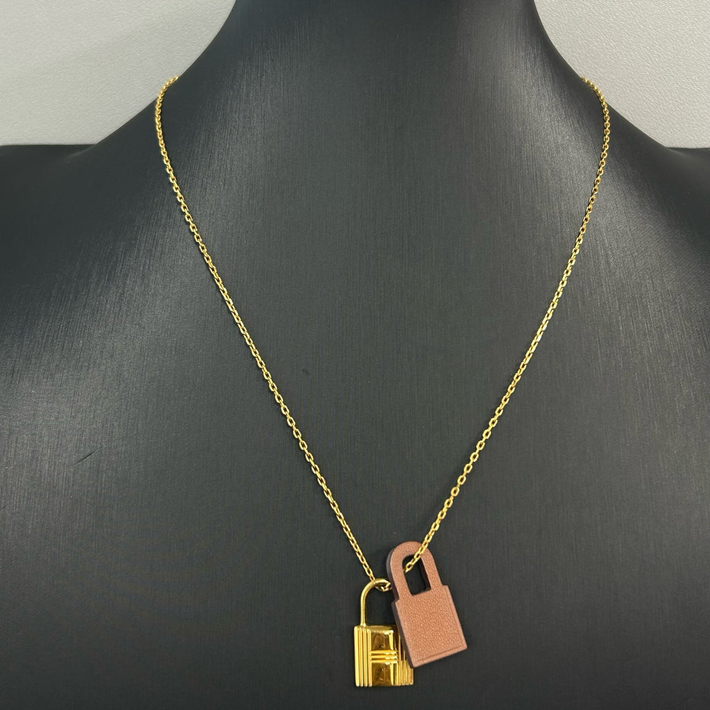 Hermès O'Kelly Pendant Necklace LDZ0040