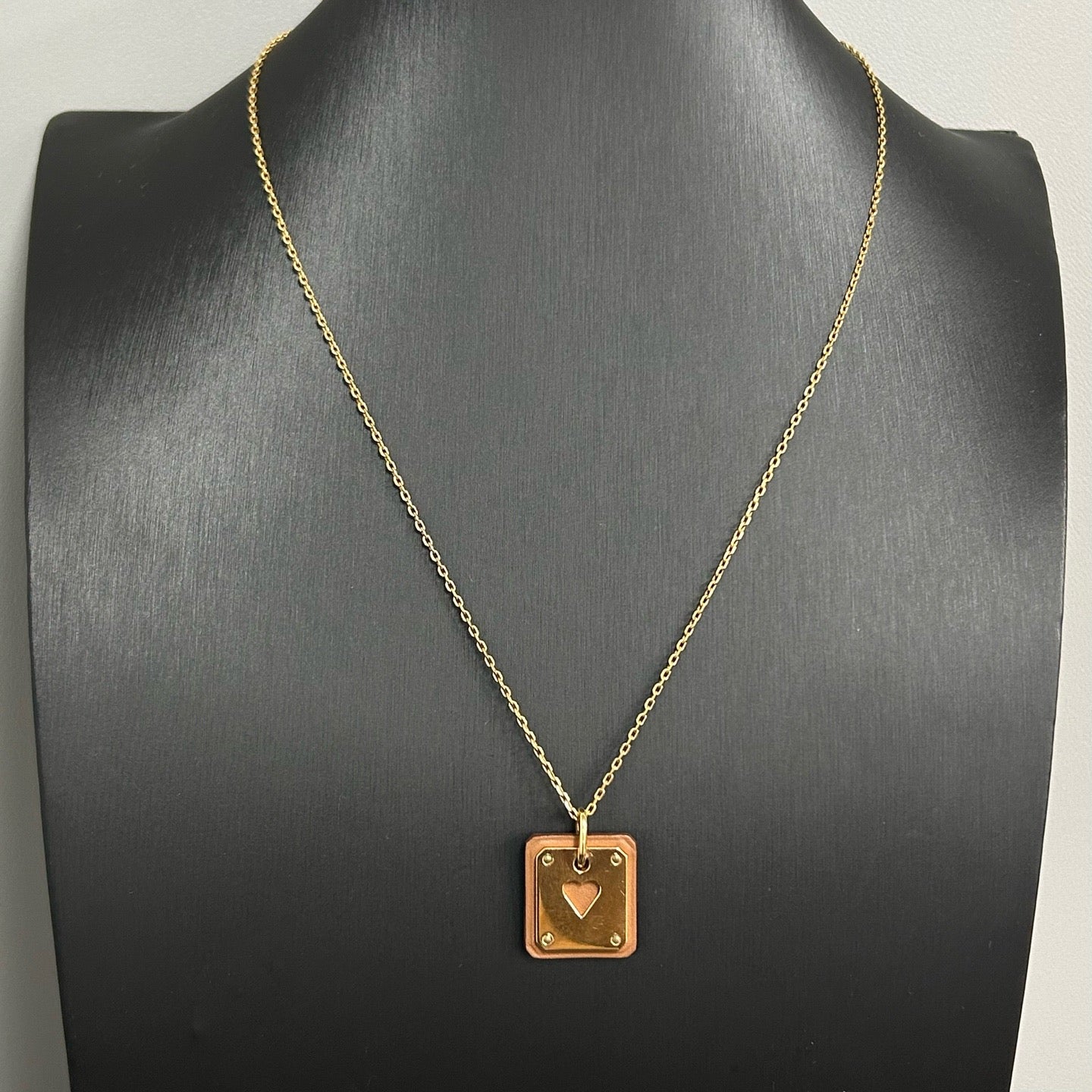 Hermès As de Coeur Pendant Necklace LDZ0044