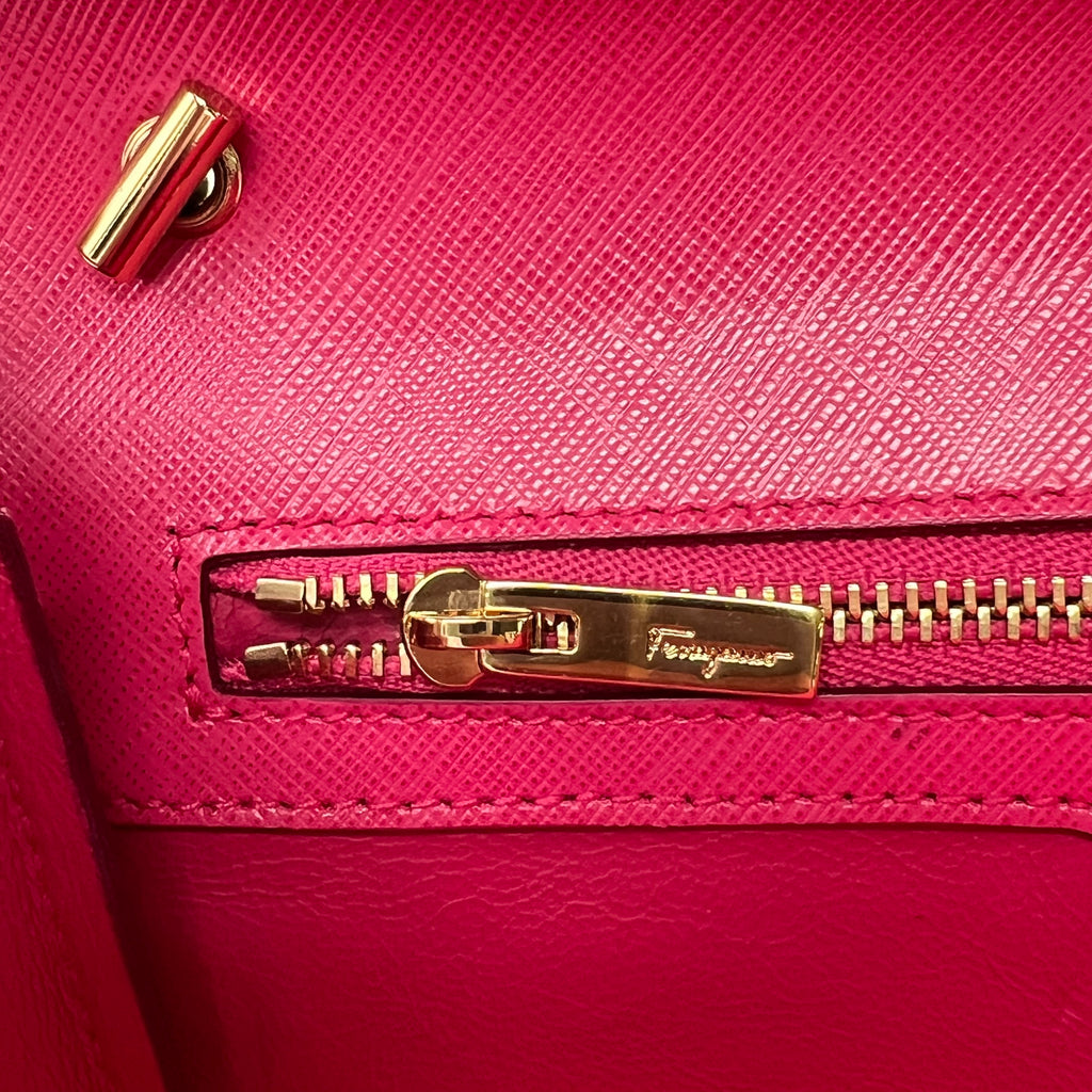 SALVATORE FERRAGAMO PINK VARA BOW crossbody bag B22382