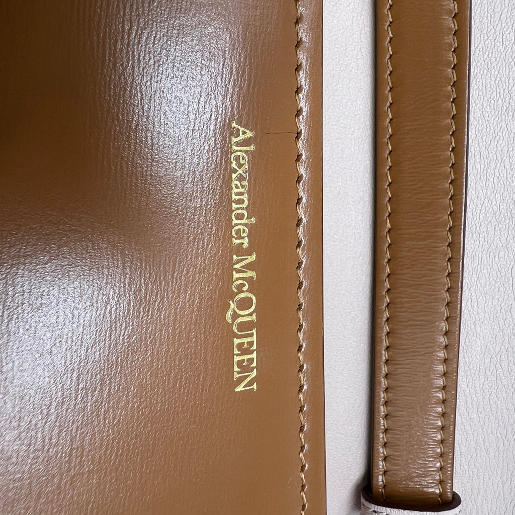 Four Ring Flap Shoulder Bag Leather Small B22403