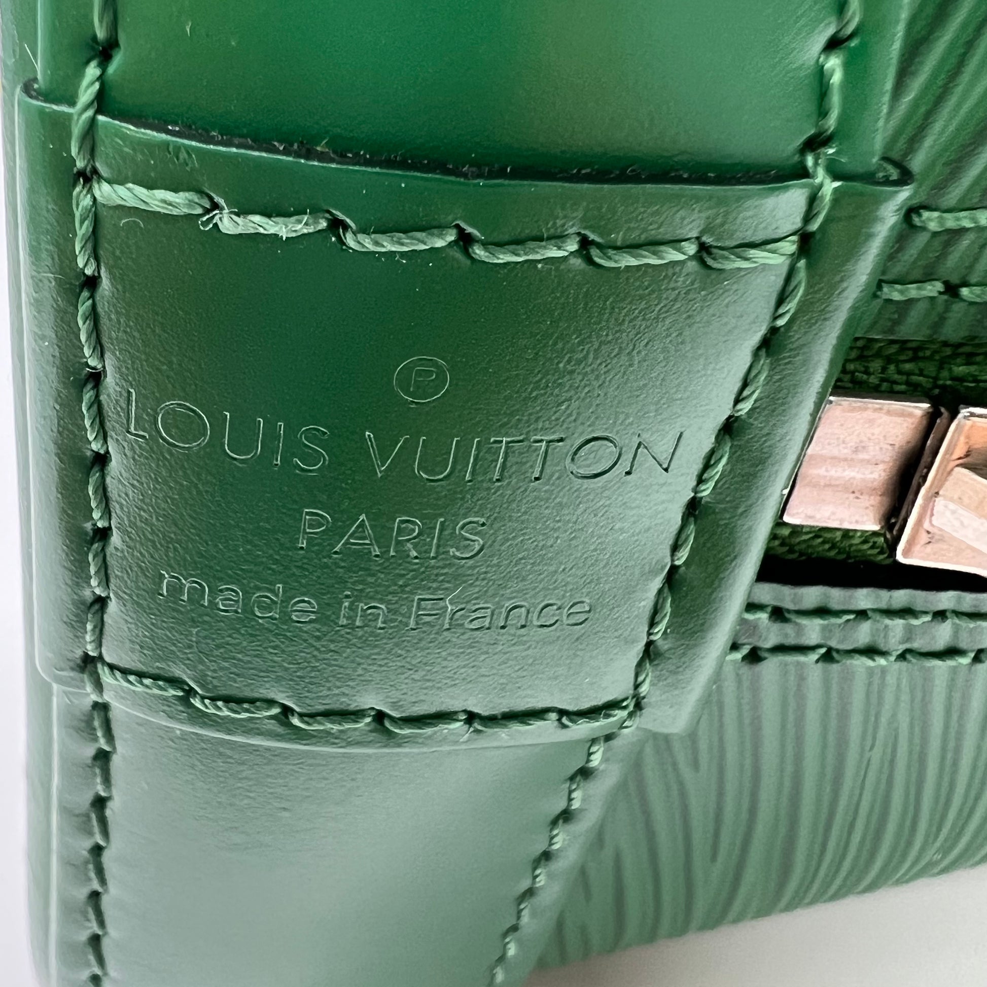 Louis Vuitton Epi Leather Alma handbag B22332