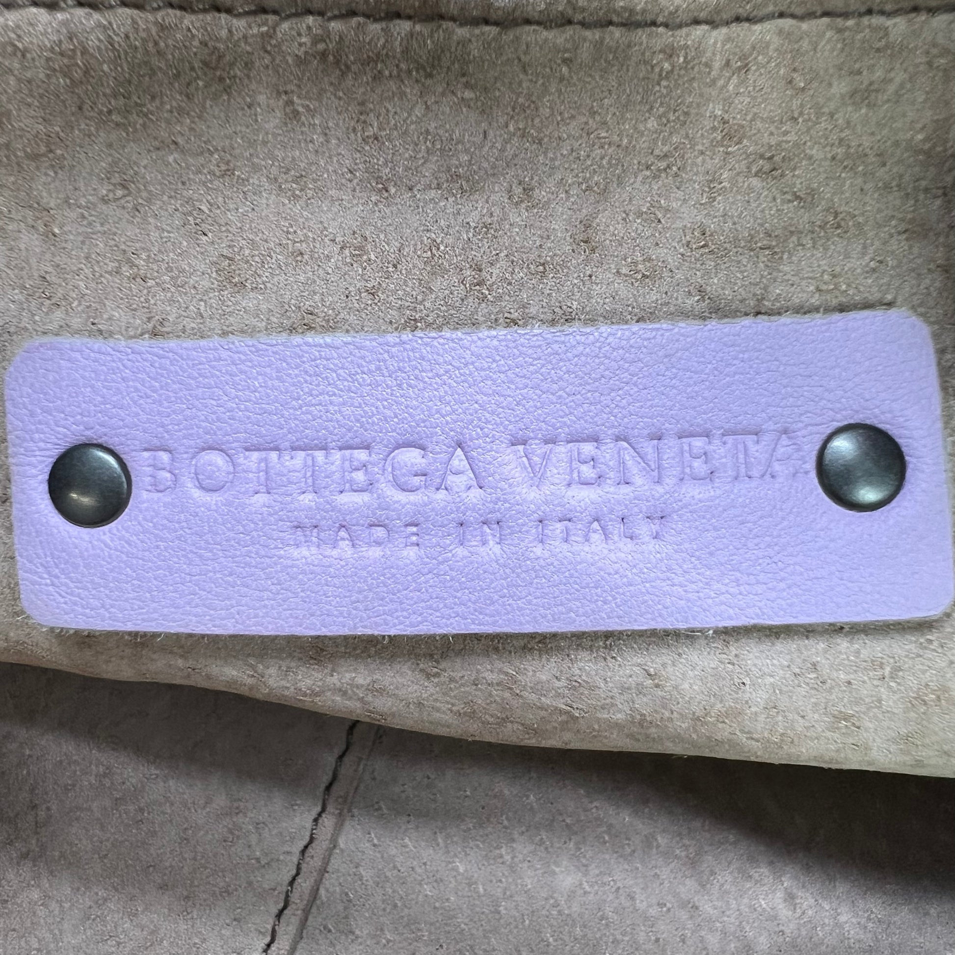 Bottega Veneta Nappa Intrecciato Nodini Crossbody bag in purple B22350