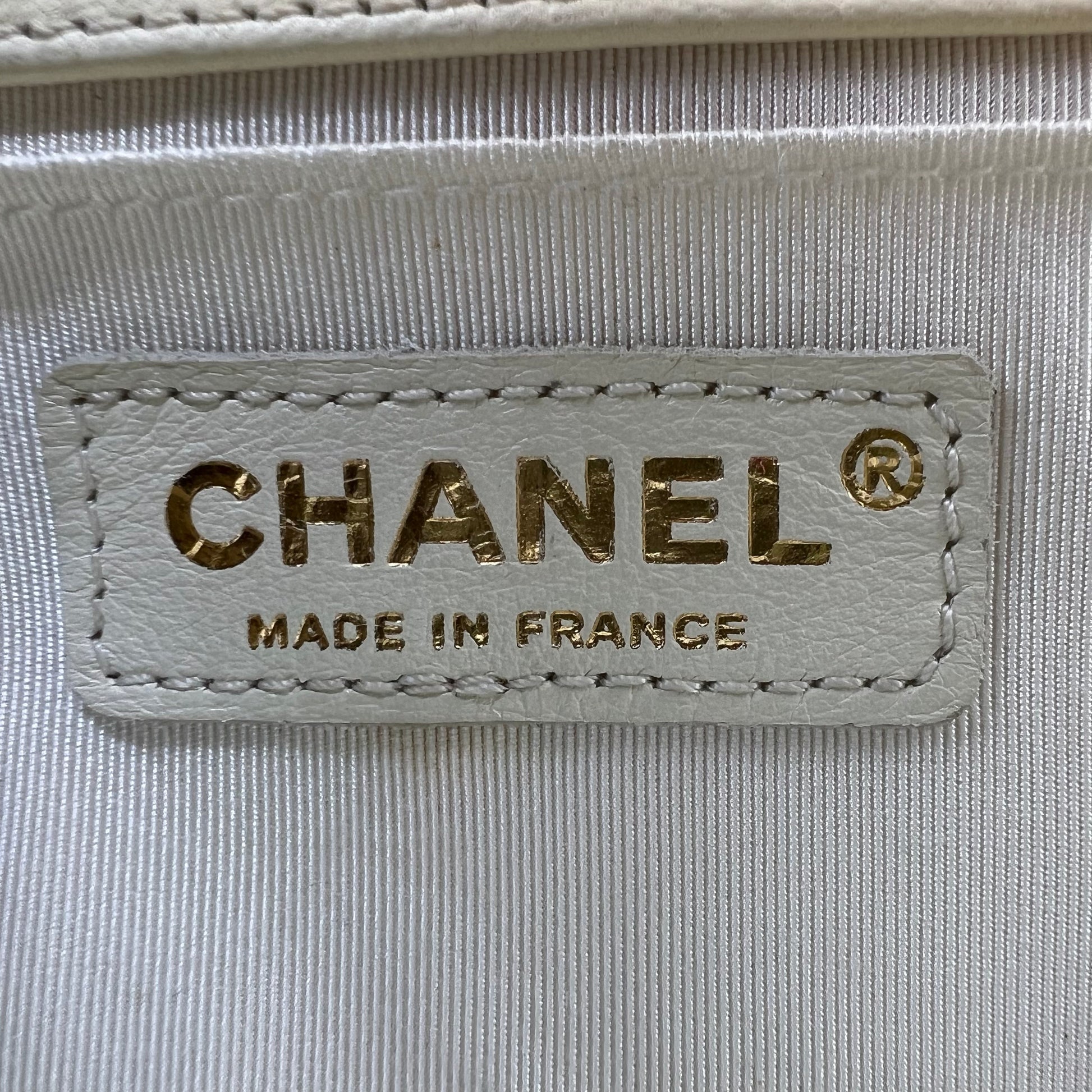 Boy CHANEL Flap Bag B22342