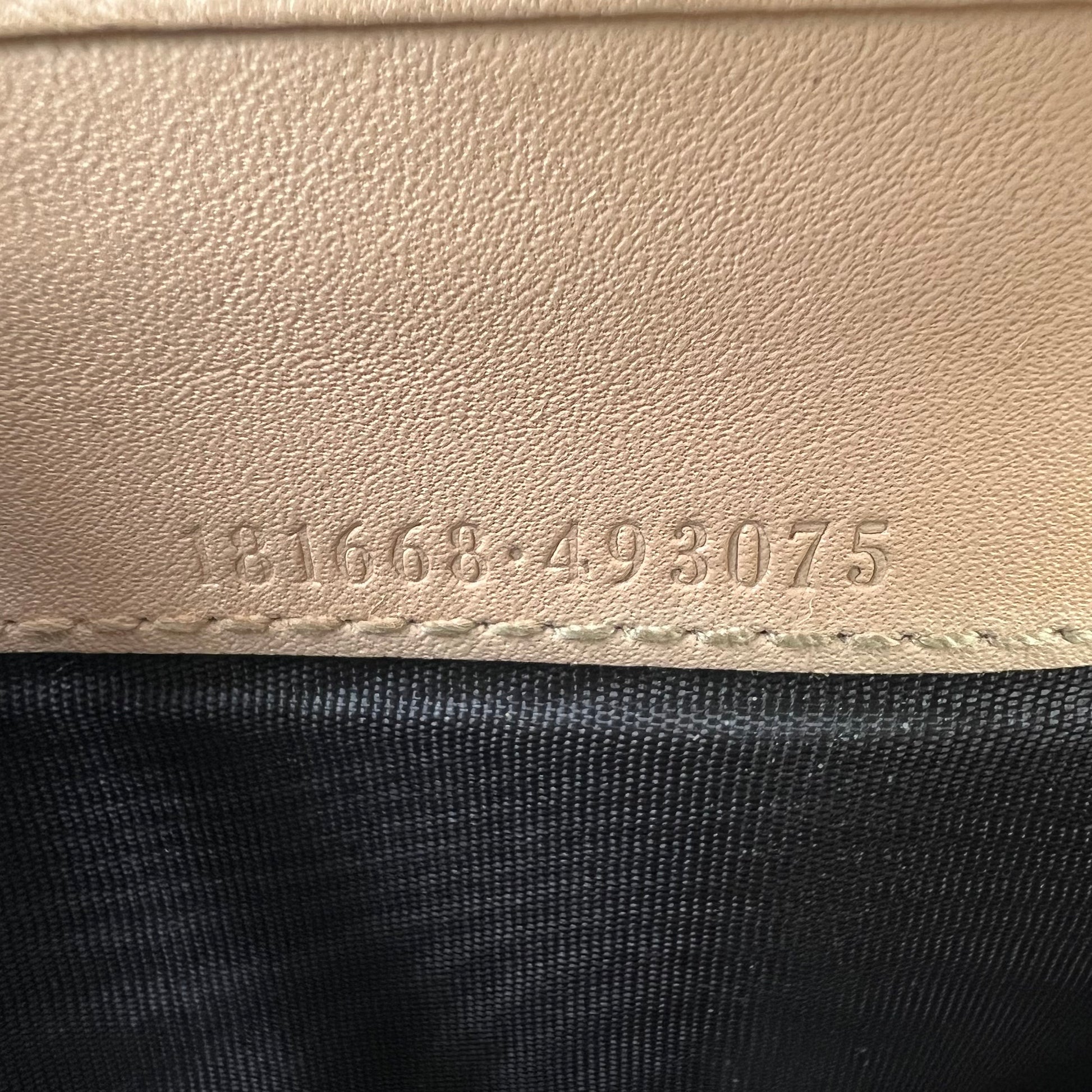 GG Canvas Continental Wallet W21733