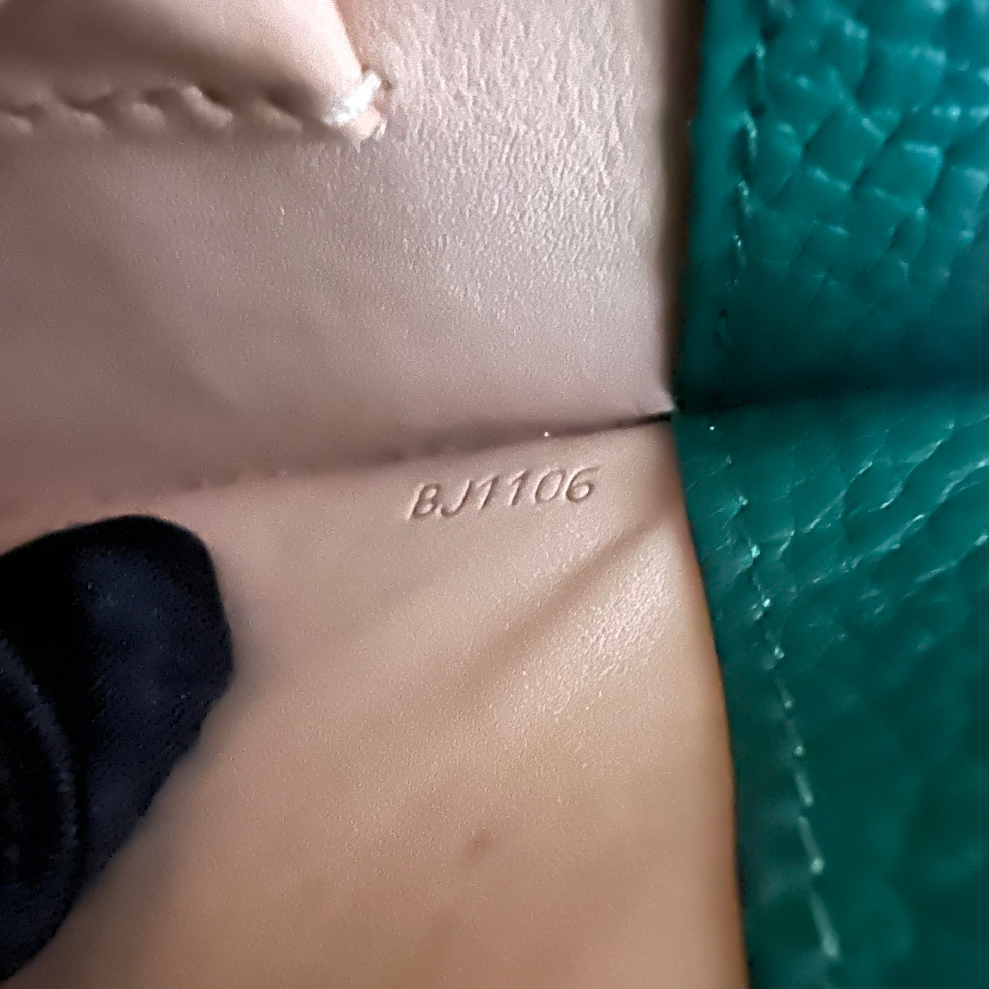 Moynat Réjane Leather Bag B22438
