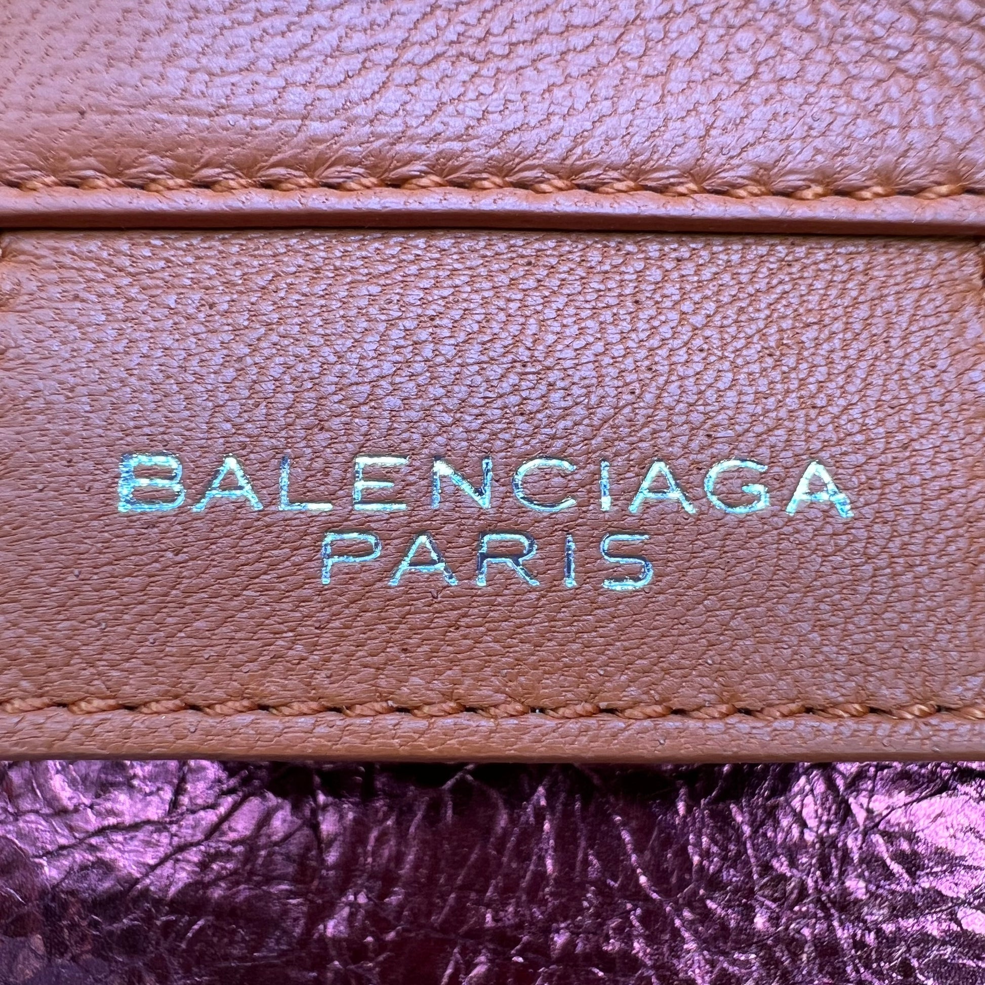 Papier A4 Classic Studs Bag Leather Medium B22600