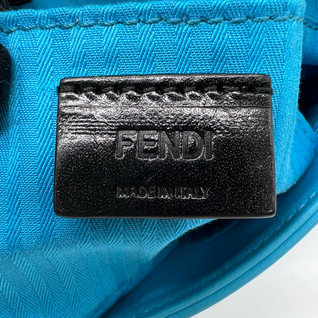 Fendista Pochette Crossbody Bag B22507
