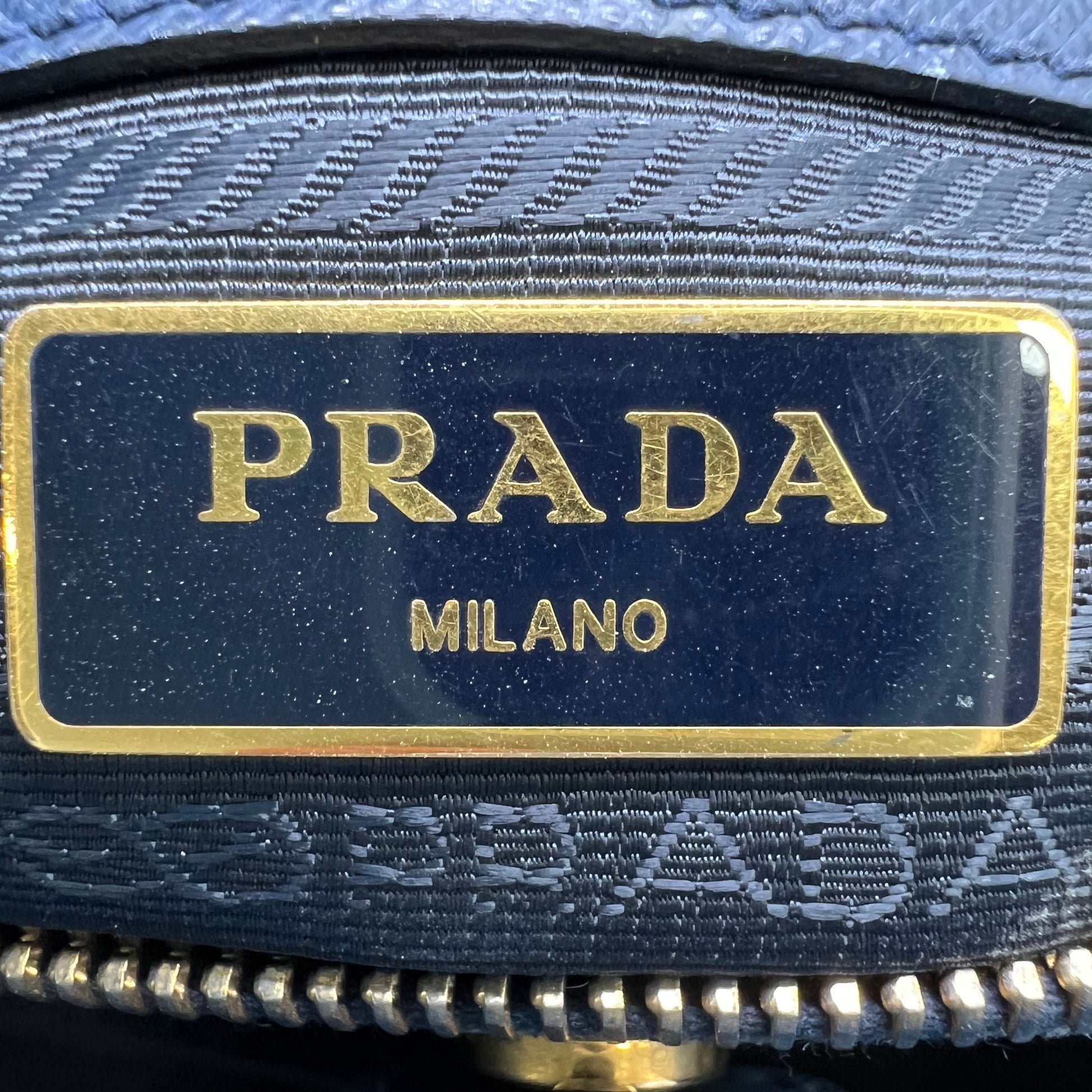 Saffiano Leather Galleria Small B22517