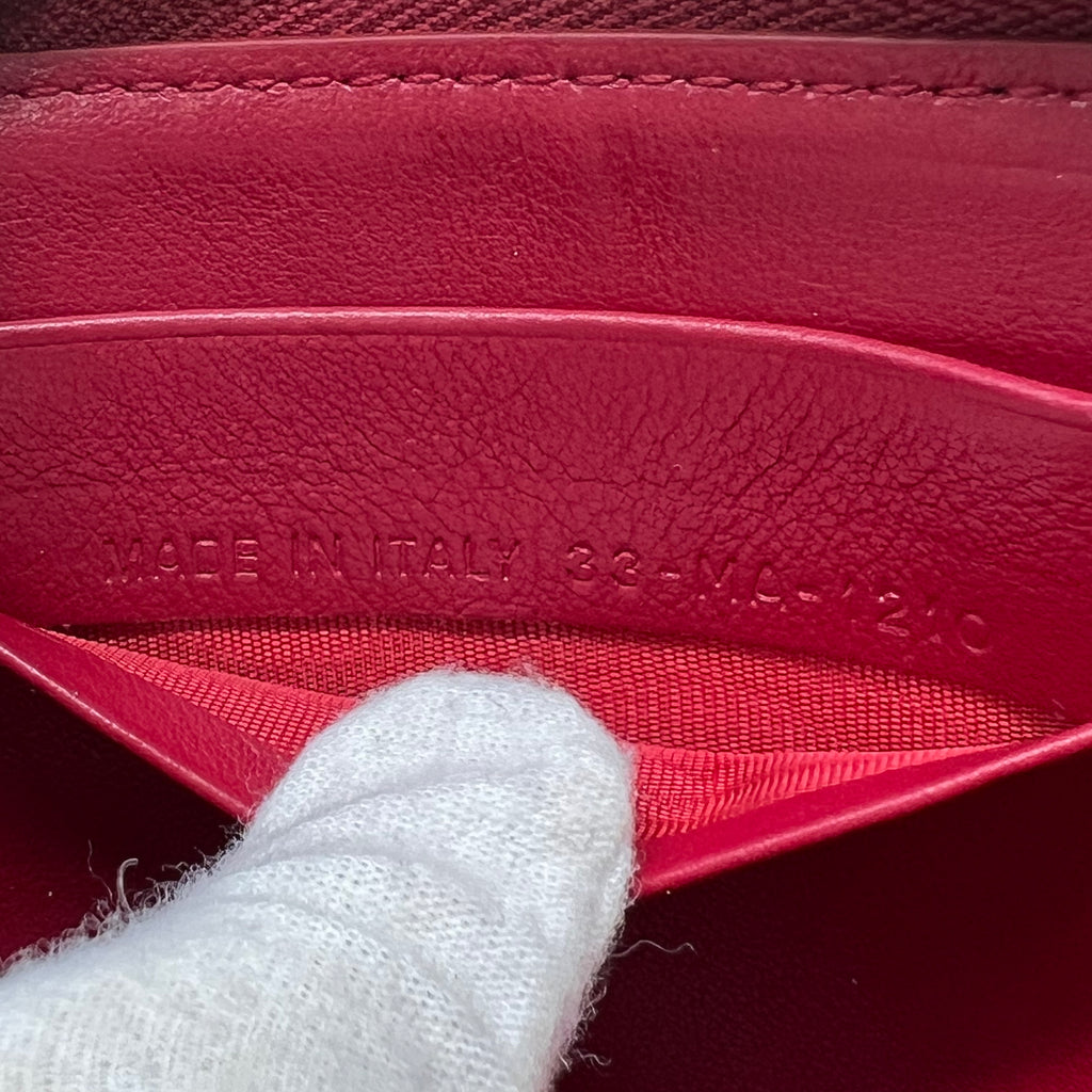 Zipped Leather Wallet W21982