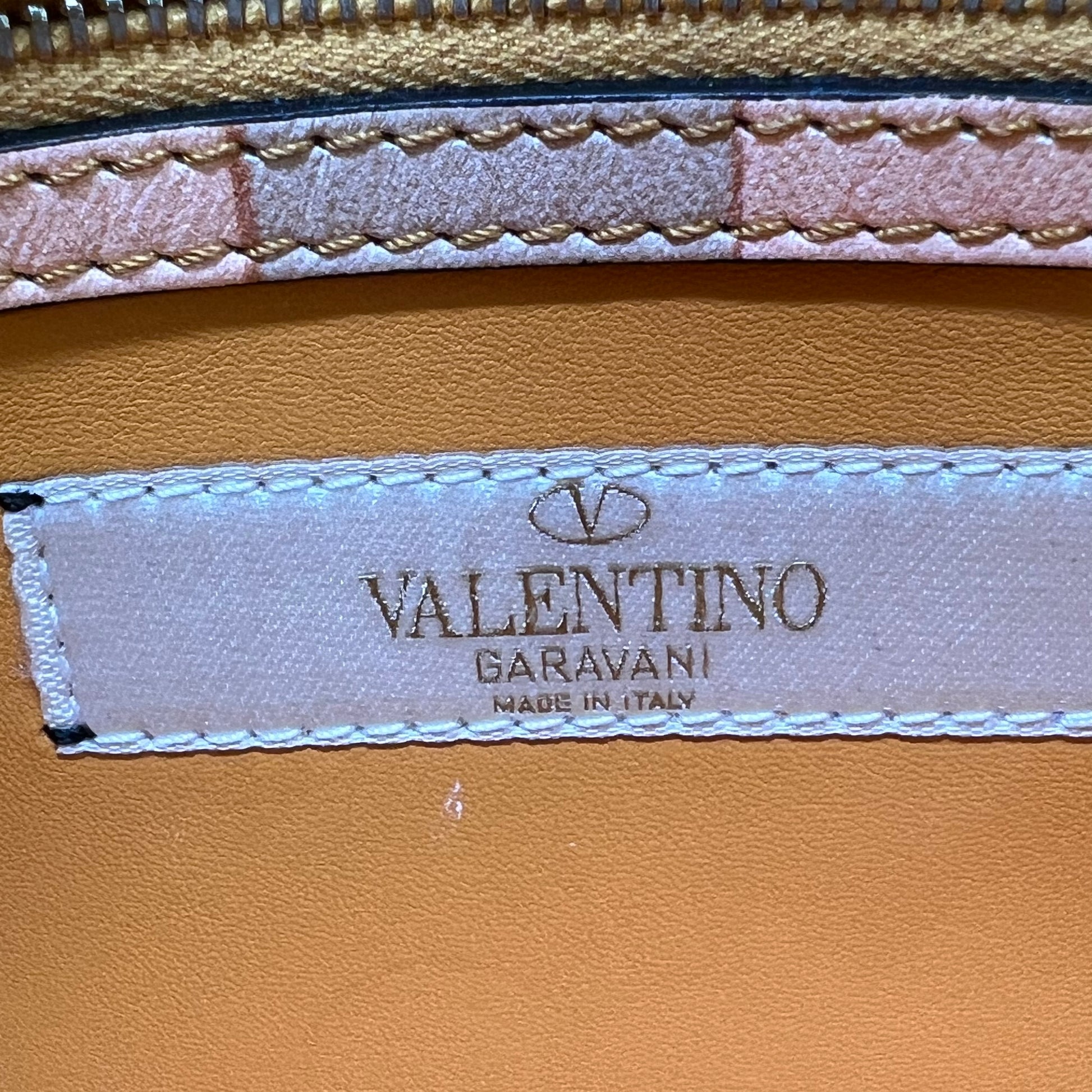 Valentino Garavani Rockstud Chevron Flap Clutch W21764