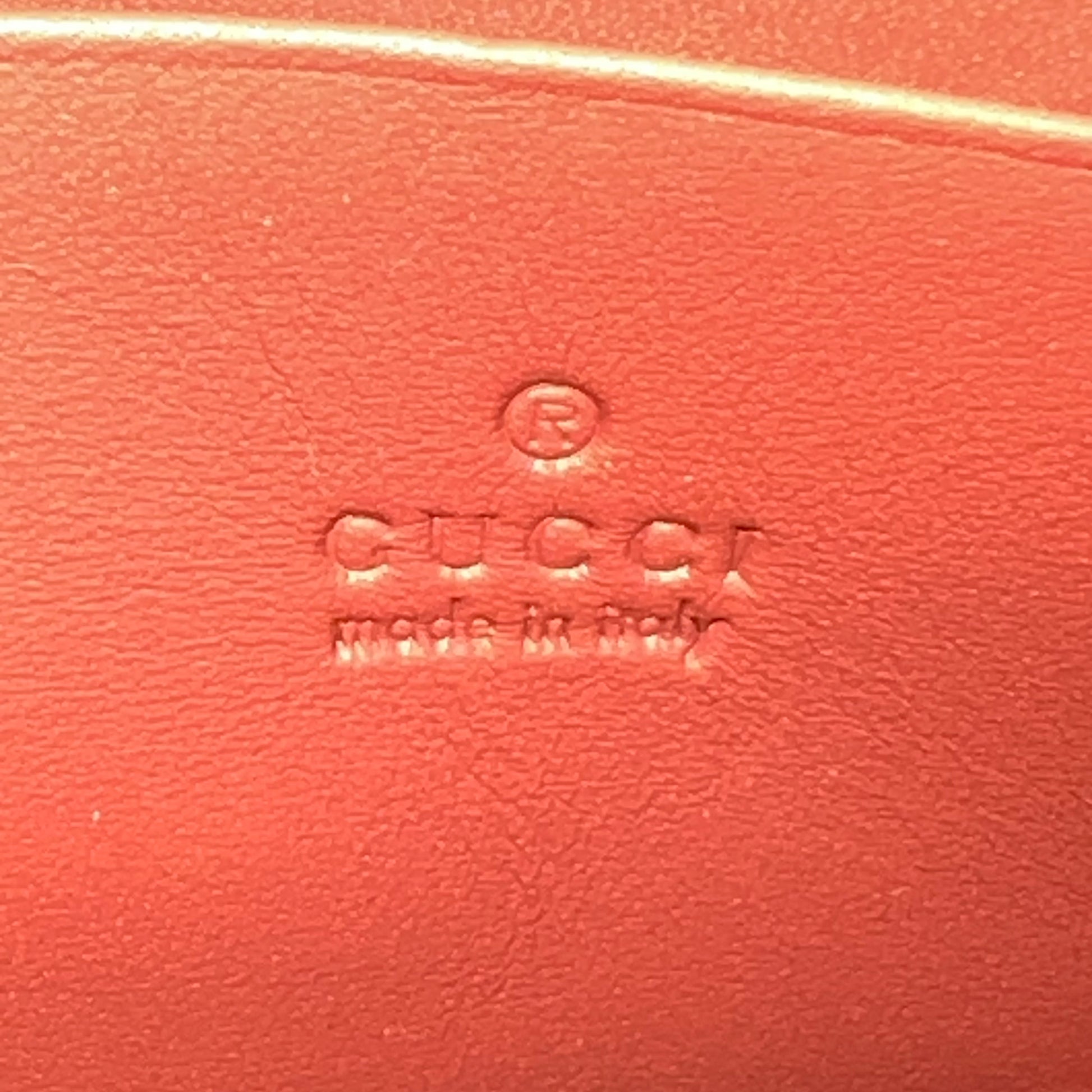 Gucci GG Supreme Blooms Chain Wallet B22671